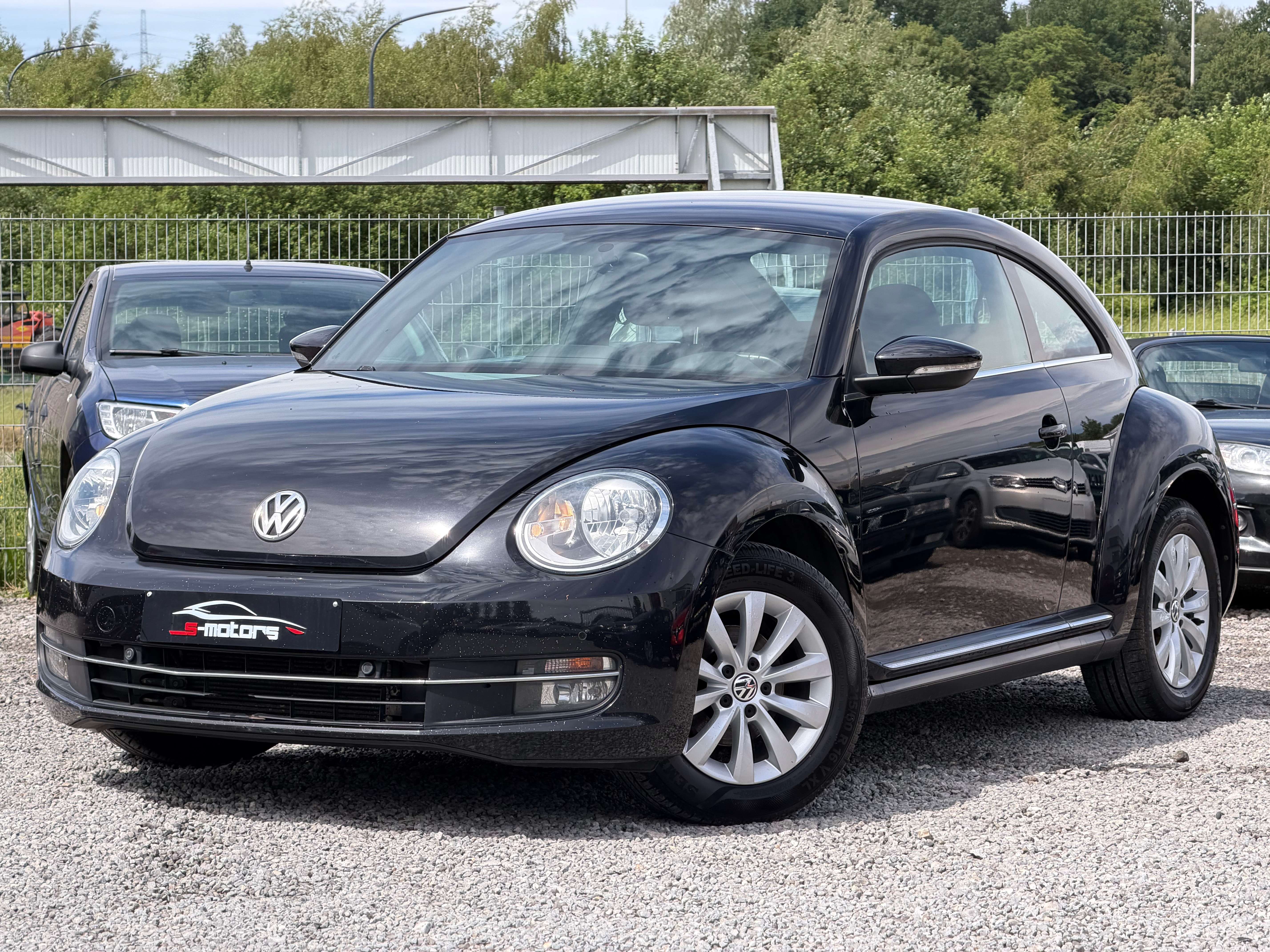 Volkswagen Beetle • TRES PROPRE •. CARNET COMPLET