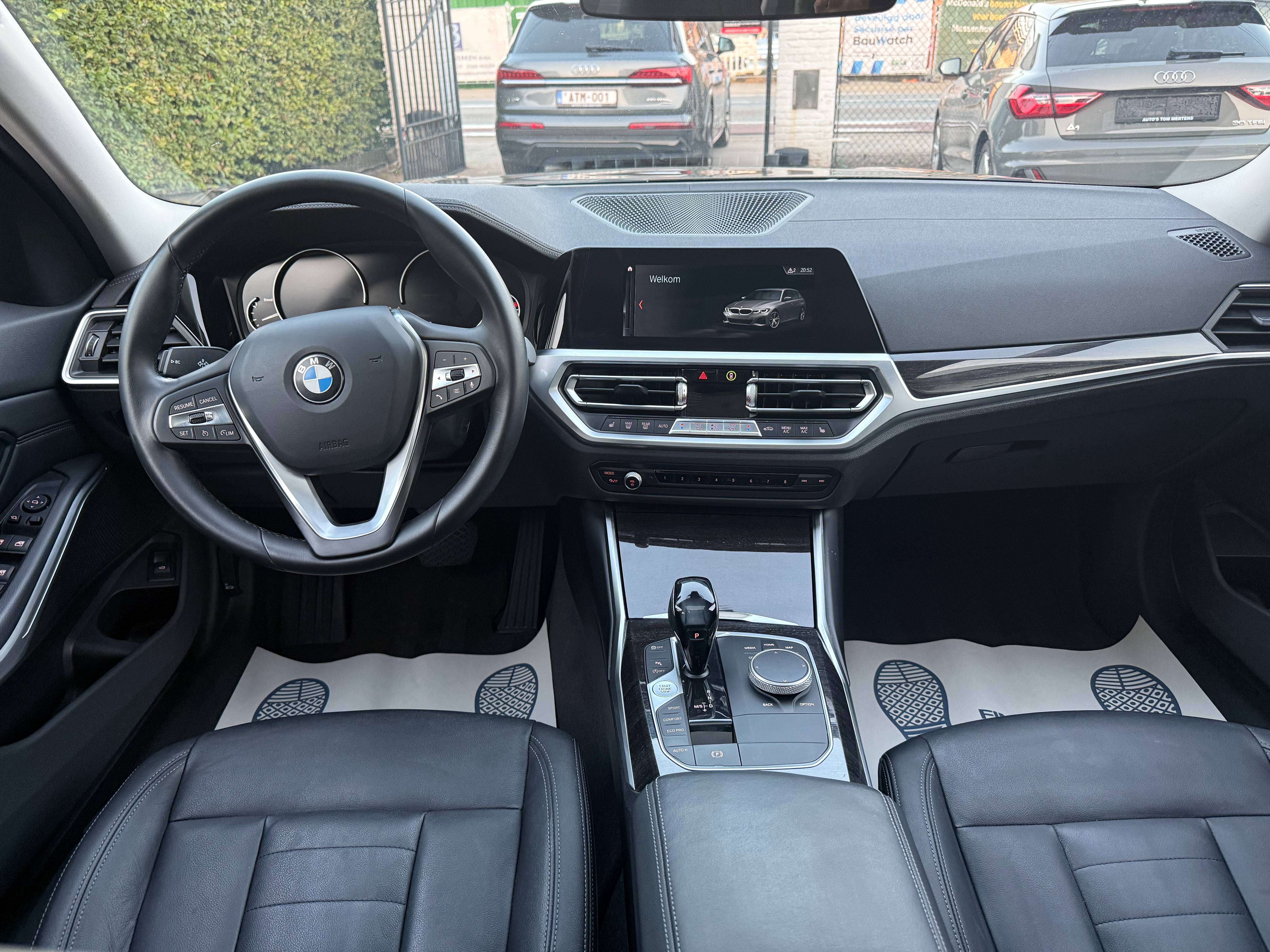 BMW 318 318d Touring Aut. Luxury Line/leder/Panodak/Airco