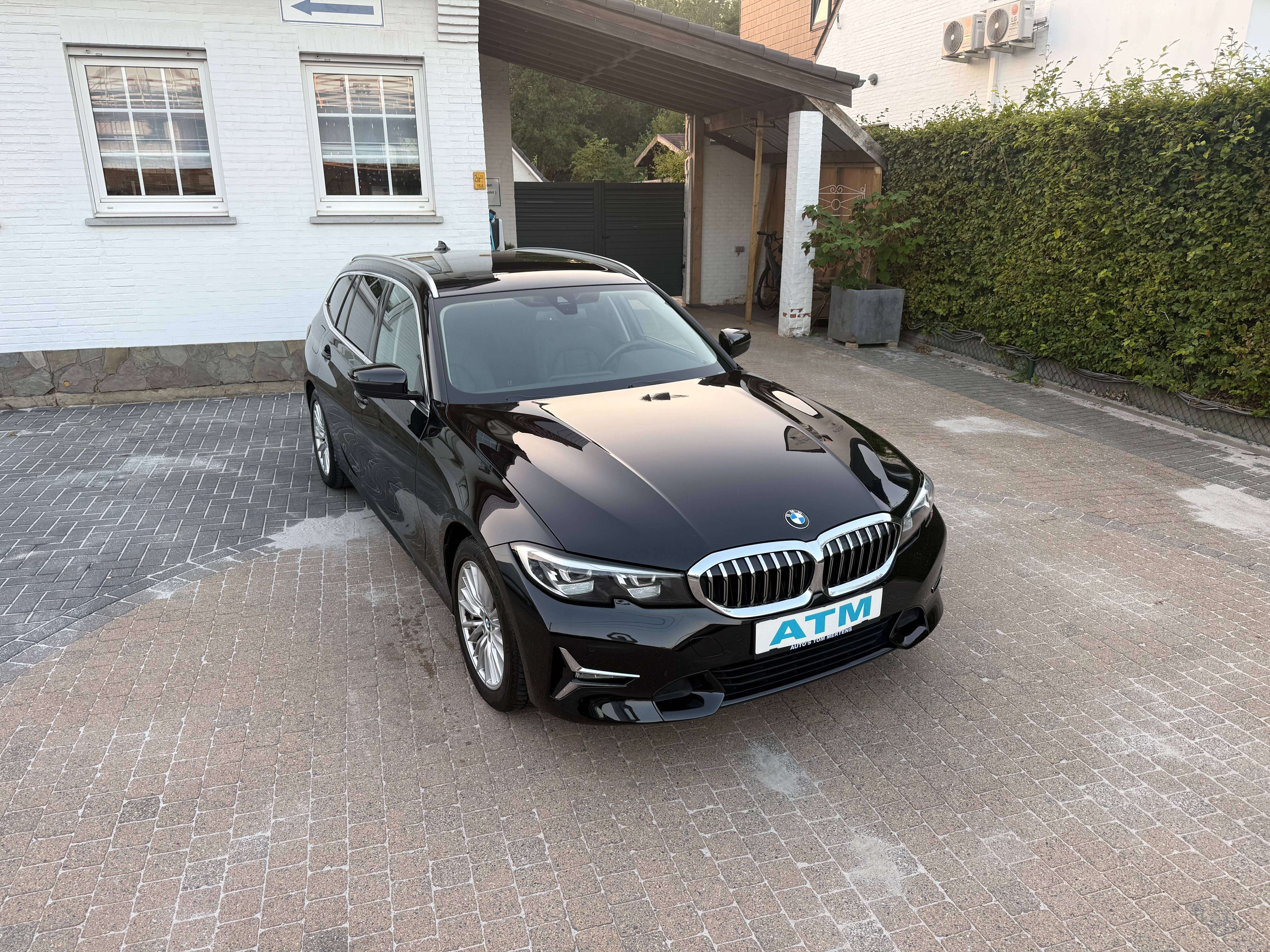 BMW 318 318d Touring Aut. Luxury Line/leder/Panodak/Airco