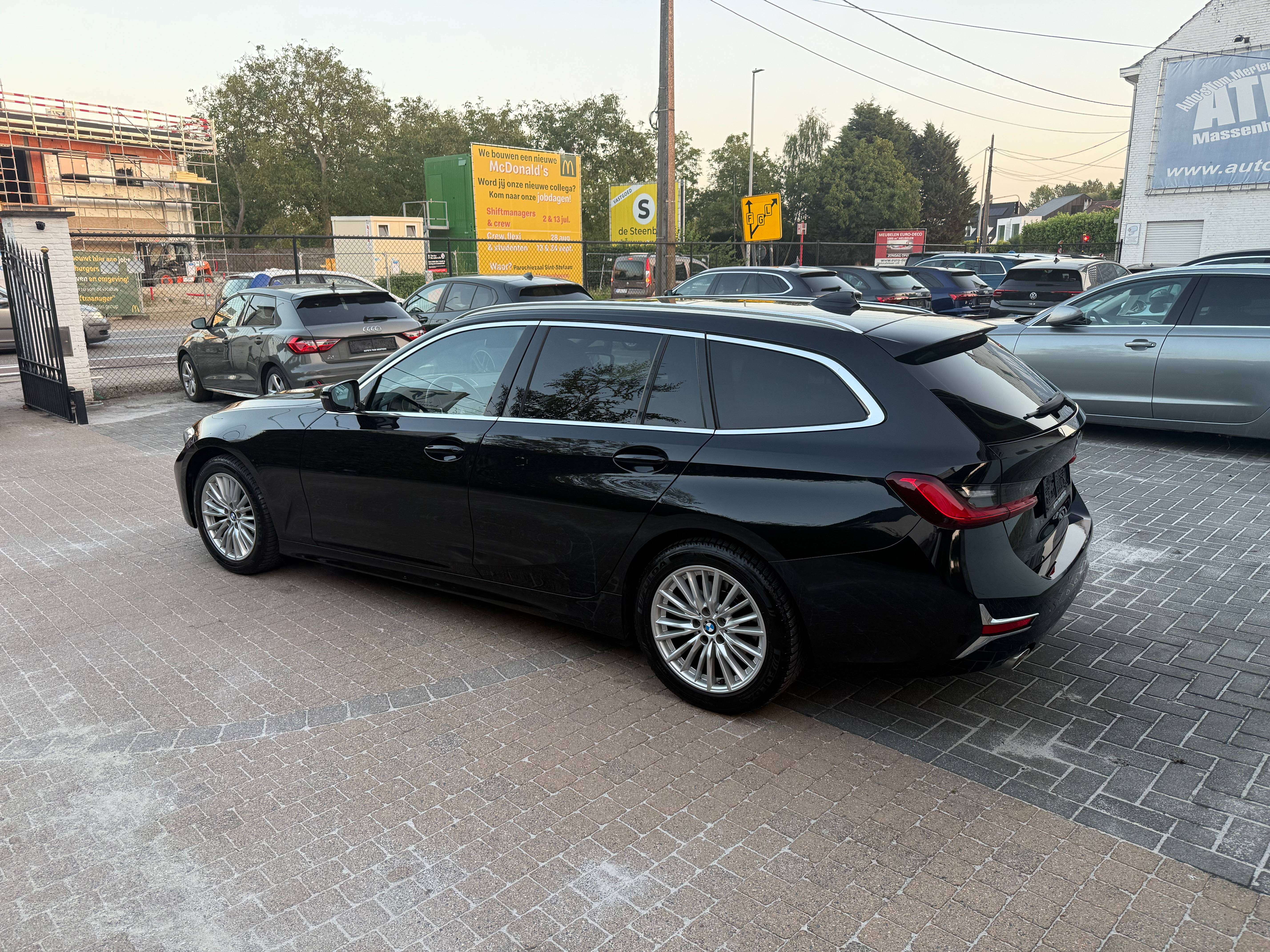 BMW 318 318d Touring Aut. Luxury Line/leder/Panodak/Airco