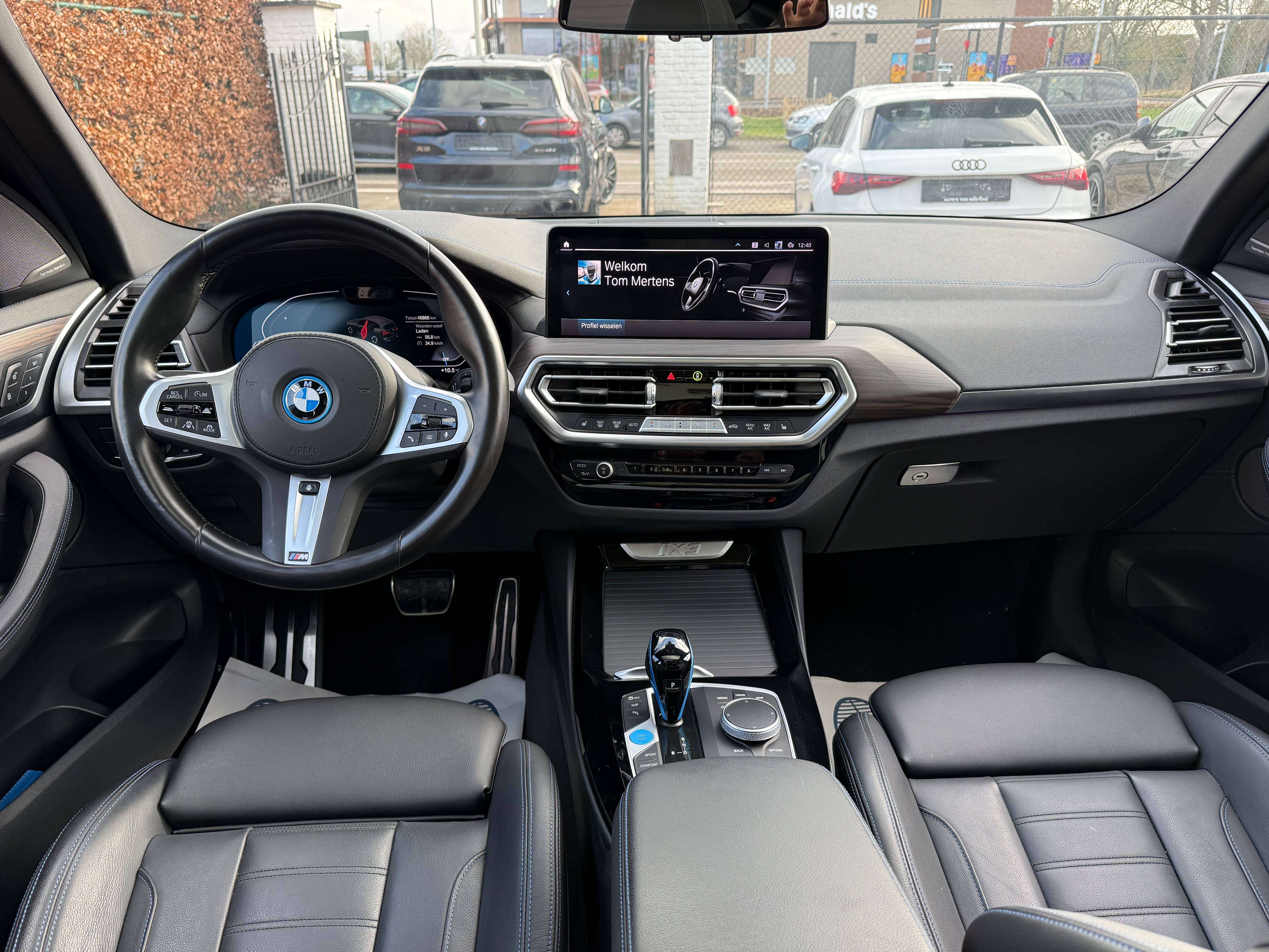 BMW iX3 iX3 M 80 kWh /Pano dak/Head-up/El zet./Har. kardon
