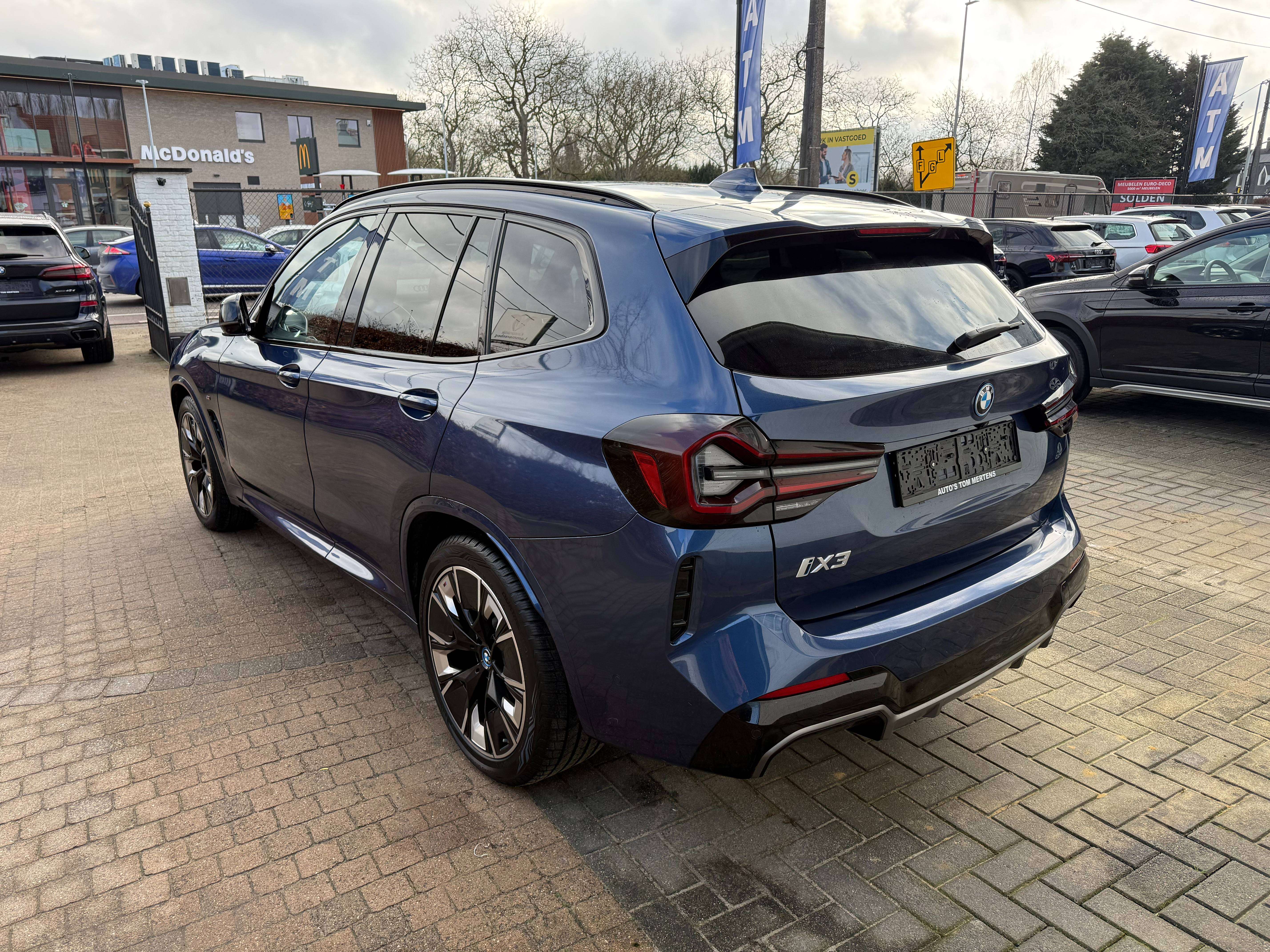 BMW iX3 iX3 M 80 kWh /Pano dak/Head-up/El zet./Har. kardon