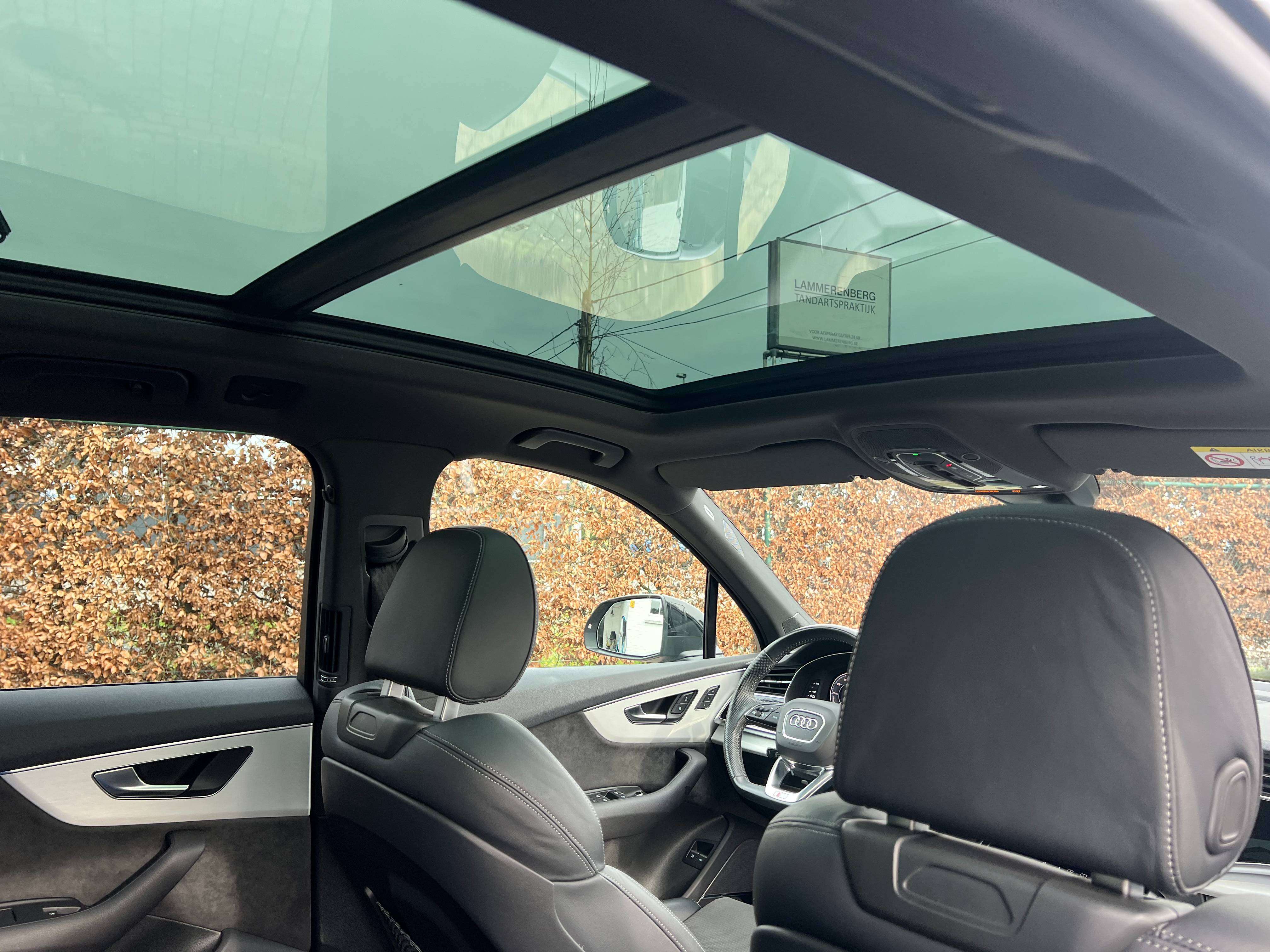 Audi Q7 60 TFSi e Quattro PHEV S line Tip./NP 119000 Euro