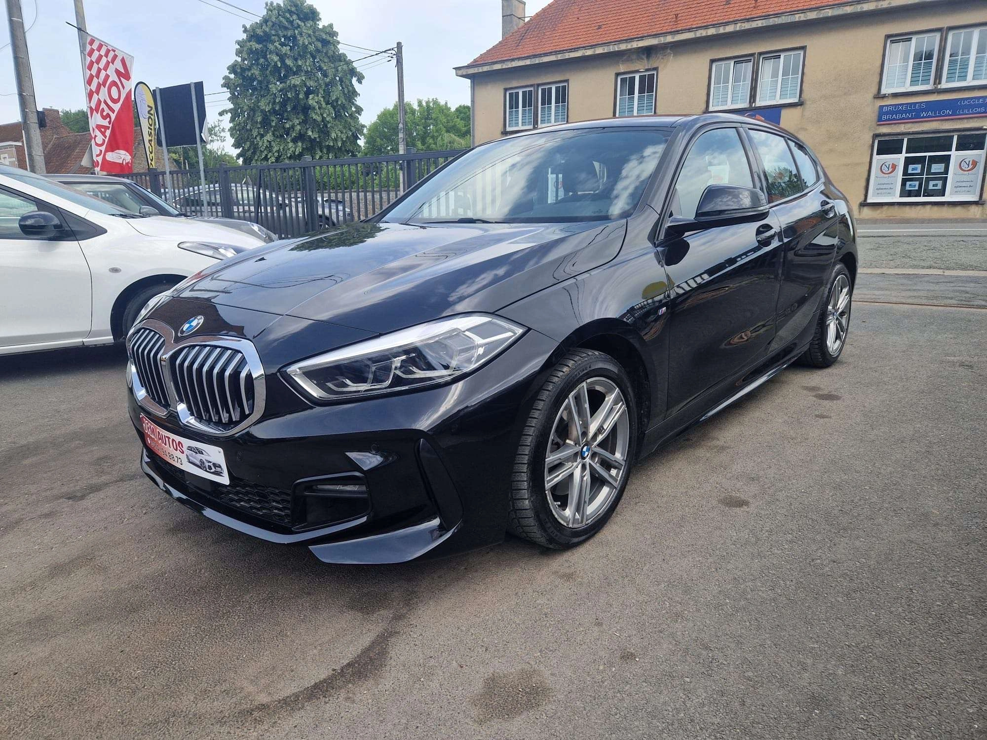 BMW 118 iA OPF PACK M INTERIEUR/EXTERIEUR *** NAVI/CARPLAY/LEDS ***