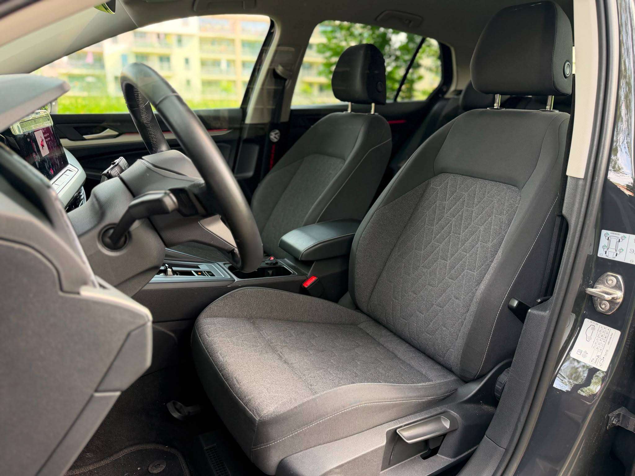 Volkswagen Golf 1.0 eTSI Edition Move Premium-Automatique-Garantie 12 mois