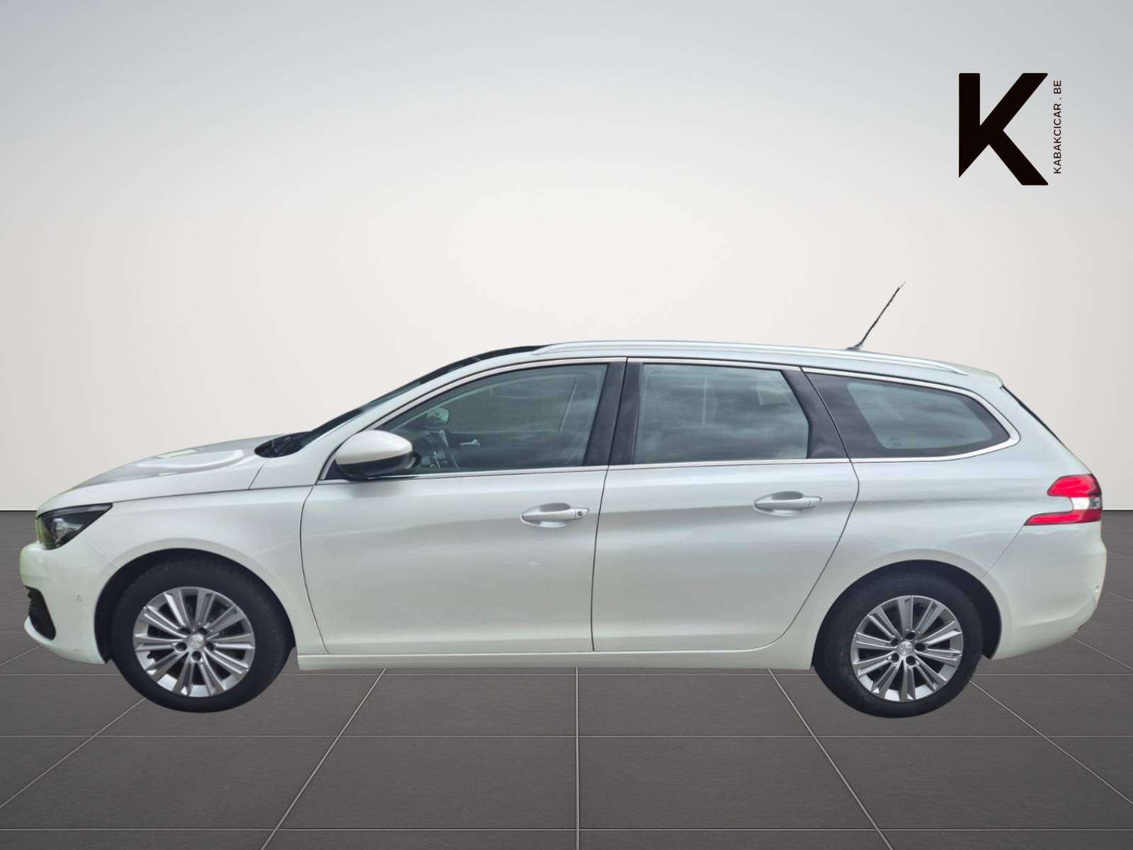 Peugeot 308 SW 1.5 BlueHDi Allure / Carplay / Navigation / Siège Cuir & Alcantara / Garantie 12 Mois
