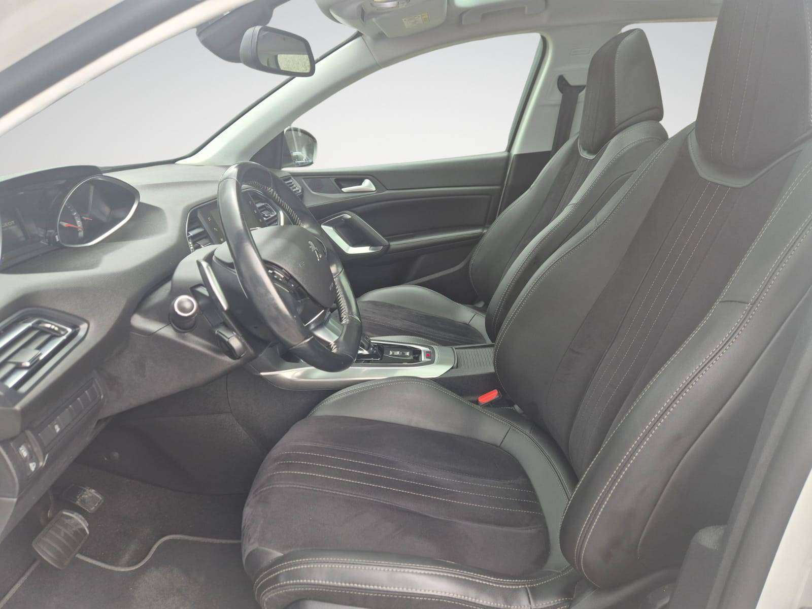 Peugeot 308 SW 1.5 BlueHDi Allure / Carplay / Navigation / Siège Cuir & Alcantara / Garantie 12 Mois