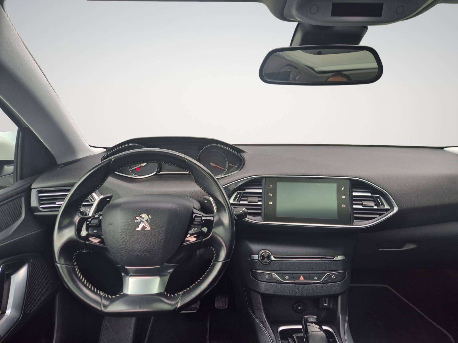 Peugeot 308 SW 1.5 BlueHDi Allure / Carplay / Navigation / Siège Cuir & Alcantara / Garantie 12 Mois