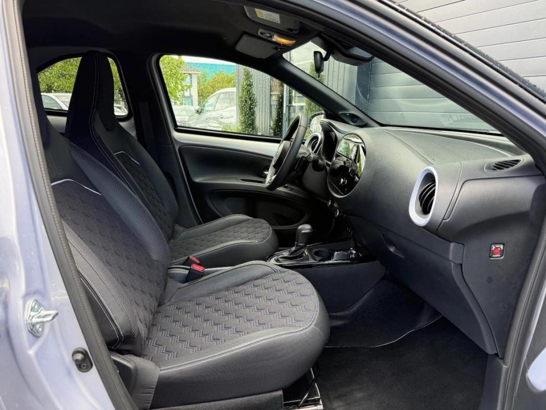 Toyota Aygo X 1.0 VVTI 70ch JBL Edition Collection BVA 1ère main / Garantie 07/2028