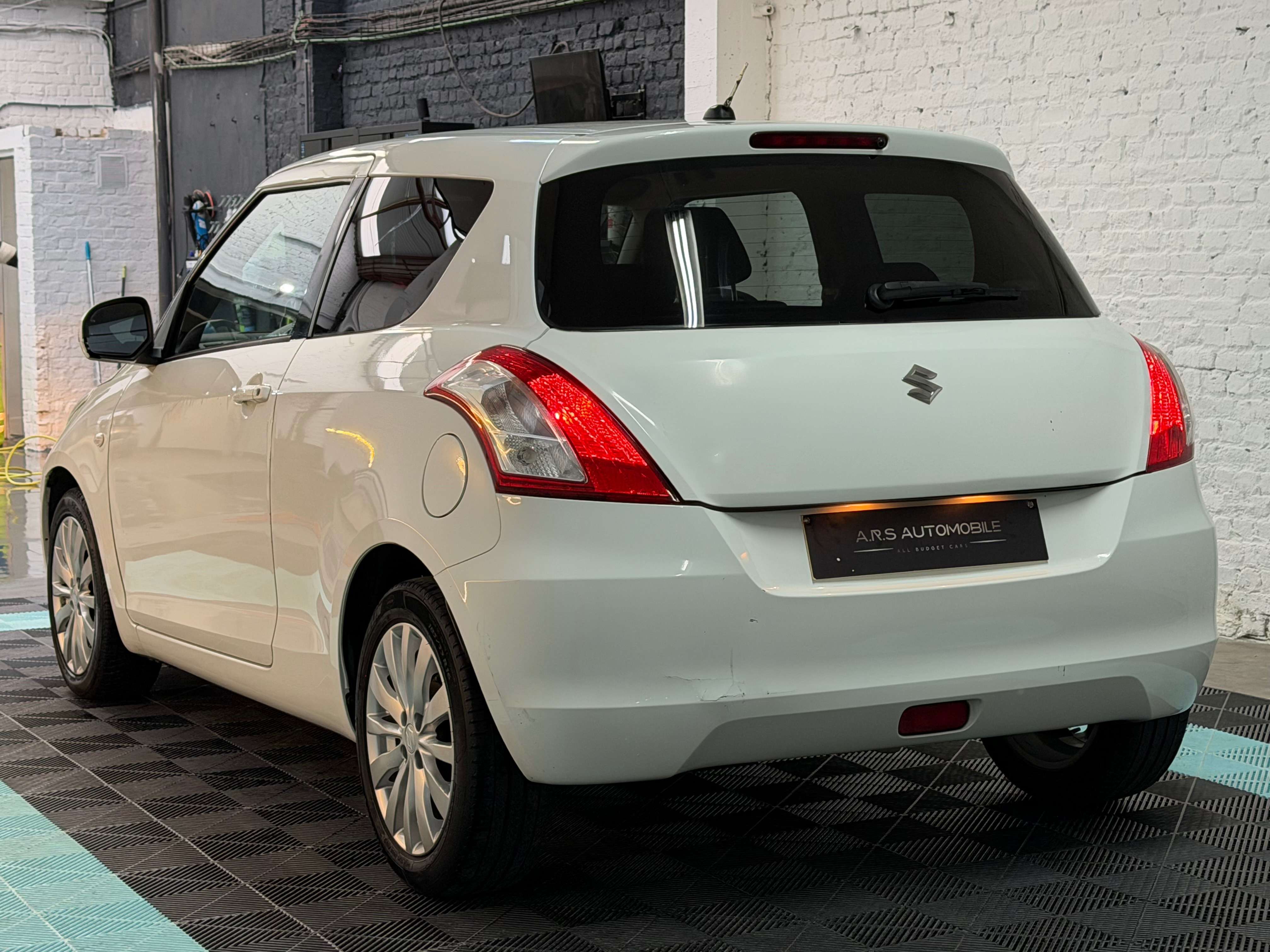 Suzuki Swift 1.2i - Airco - Garantie 12mois