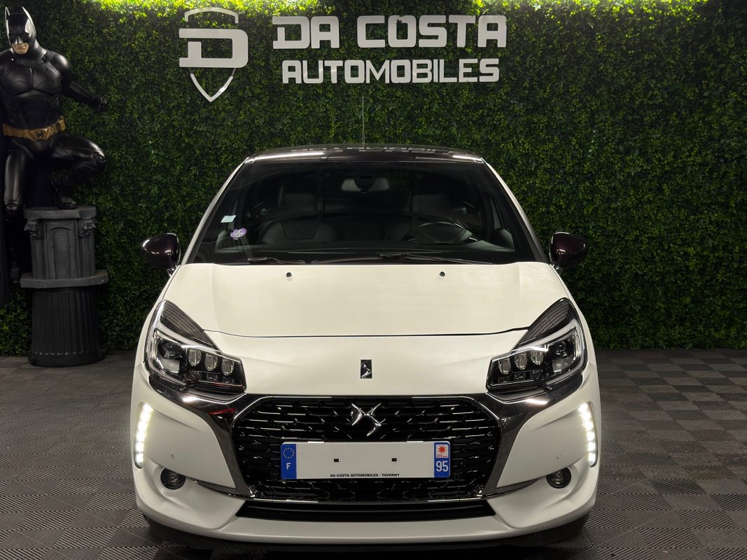 Ds 3 GIVENCHY Le MakeUp 1.2 TURBO 130 Cv 38 900 Kms ECRAN GPS CAMERA INTERIEUR CUIR Garantie 1 an thumbnail