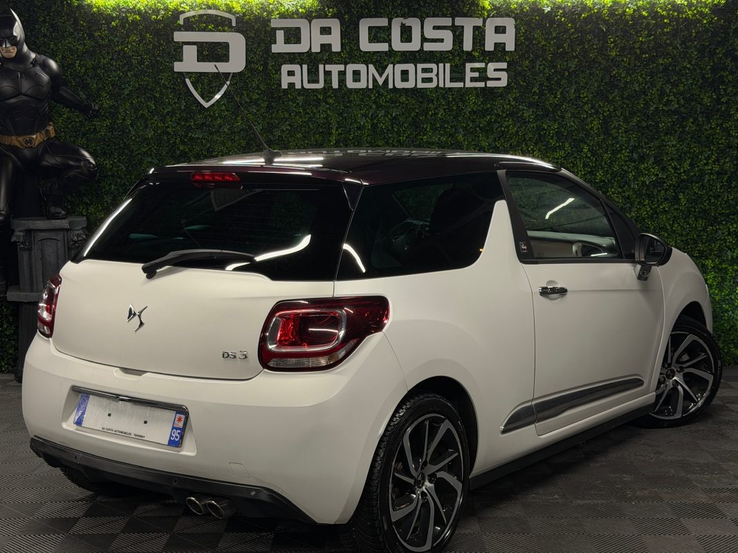 Ds 3 GIVENCHY Le MakeUp 1.2 TURBO 130 Cv 38 900 Kms ECRAN GPS CAMERA INTERIEUR CUIR Garantie 1 an thumbnail