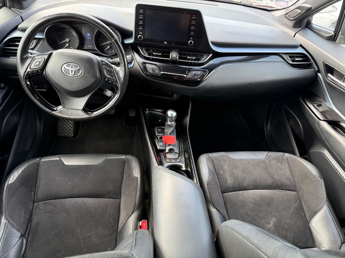 Toyota C-HR 184H COLLECTION 2WD E-CVT MC19