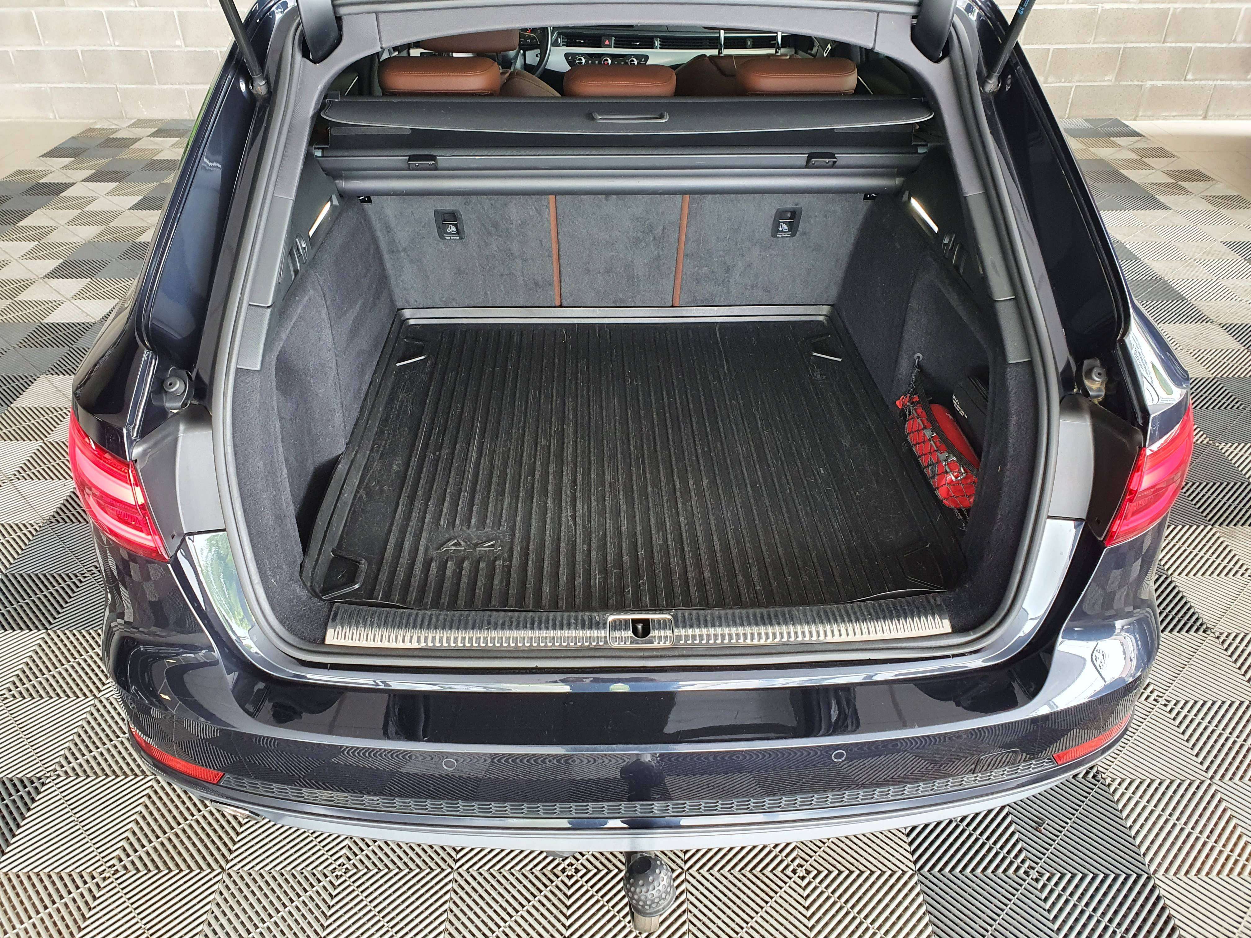 Audi A4 🟢2.0 TDi 150CV / S-LINE / S-TRONIC