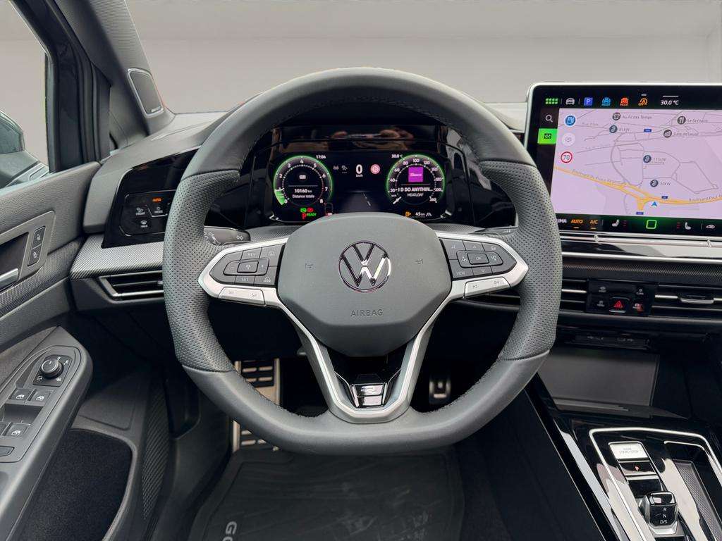 Volkswagen Golf Golf R-Line Business Premium 1.5 eTSI 110 kW (150 ch) 7 vitesses DSG