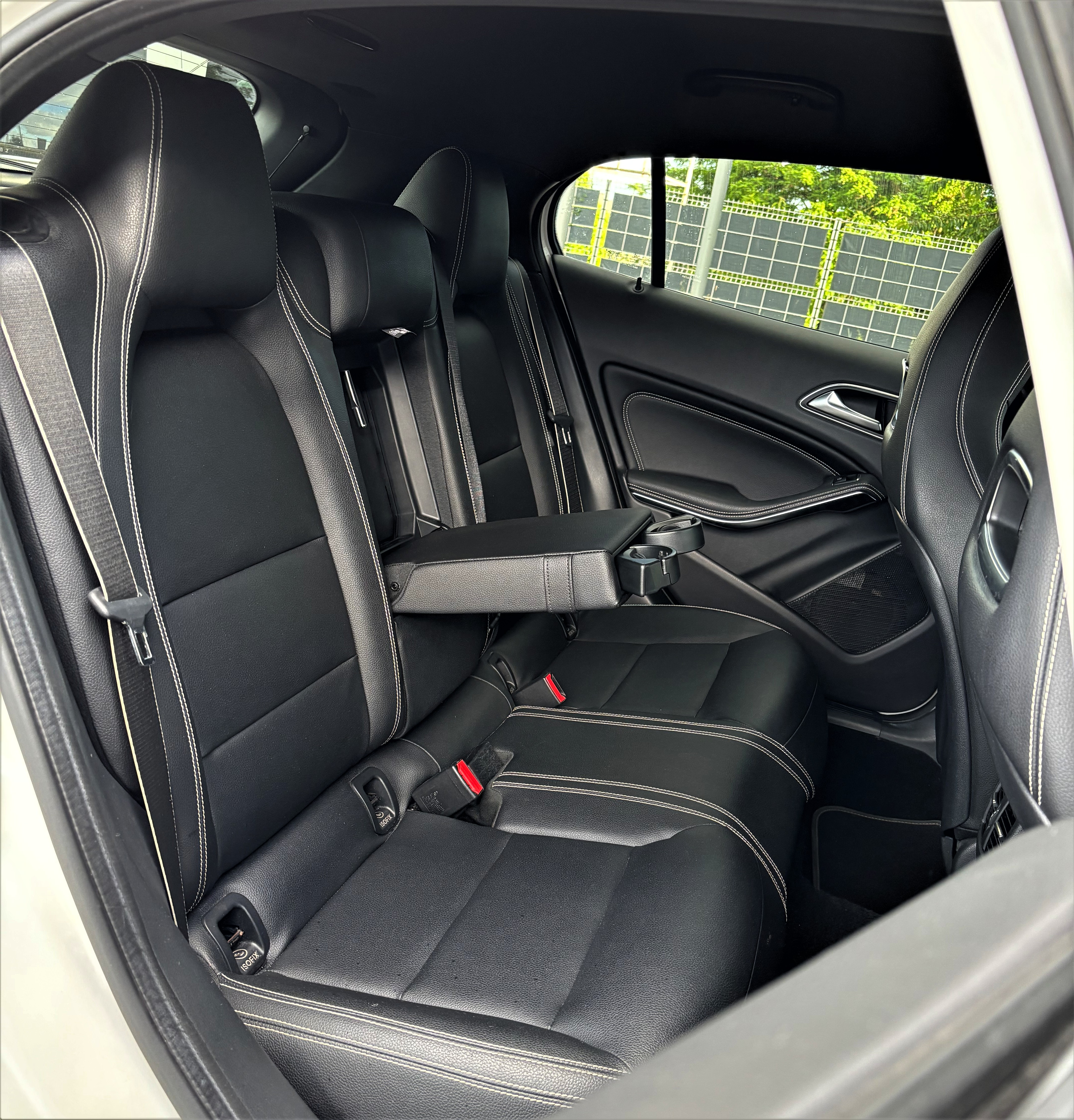 Mercedes-Benz Gla (2) 200 D Starlight Edition DESIGN' AUTO 7G-DCT