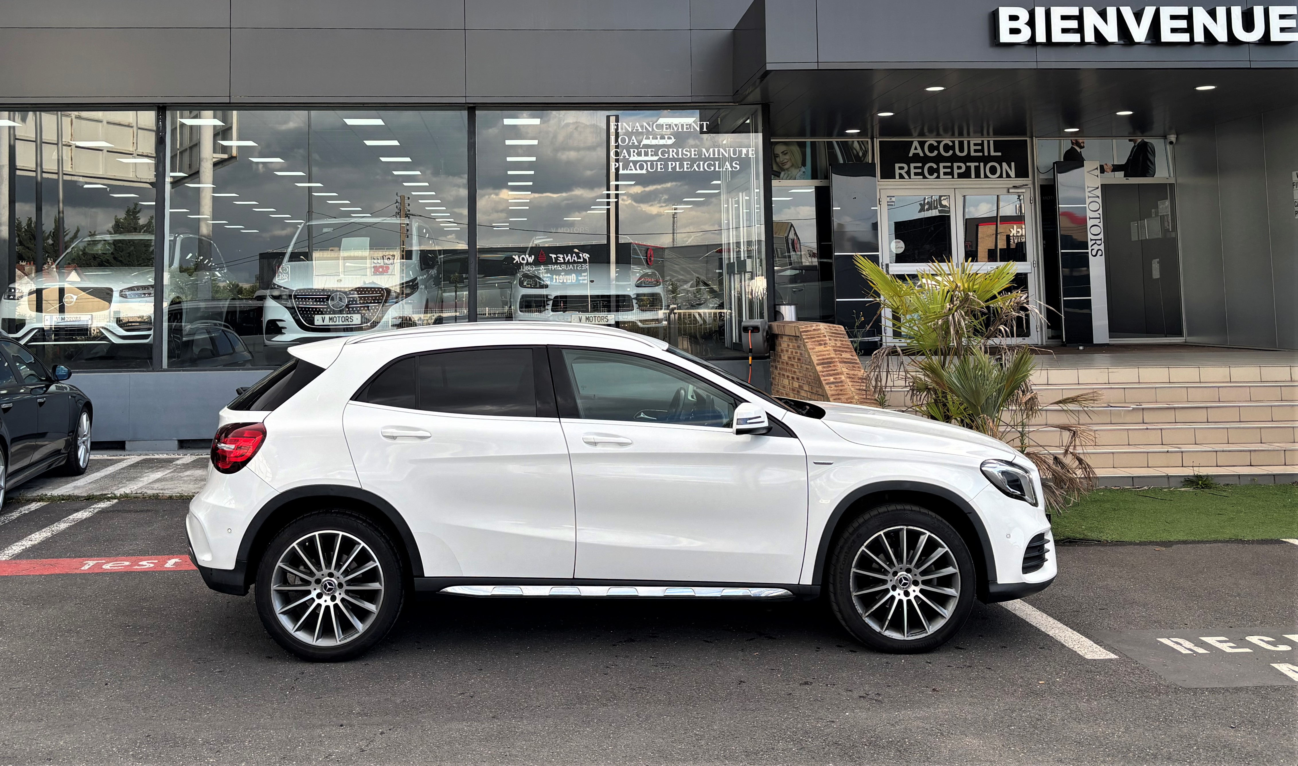 Mercedes-Benz Gla (2) 200 D Starlight Edition DESIGN' AUTO 7G-DCT