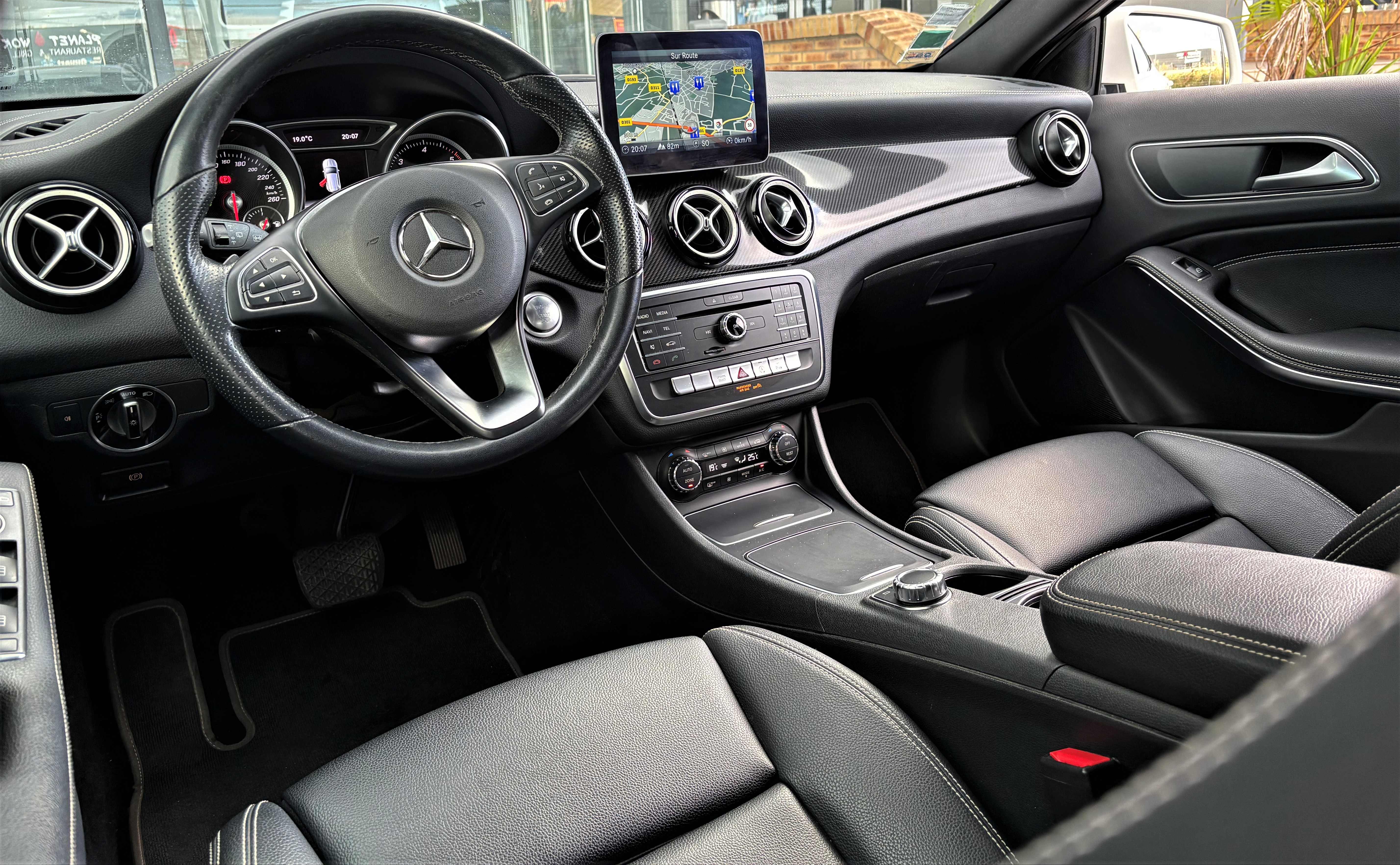 Mercedes-Benz Gla (2) 200 D Starlight Edition DESIGN' AUTO 7G-DCT