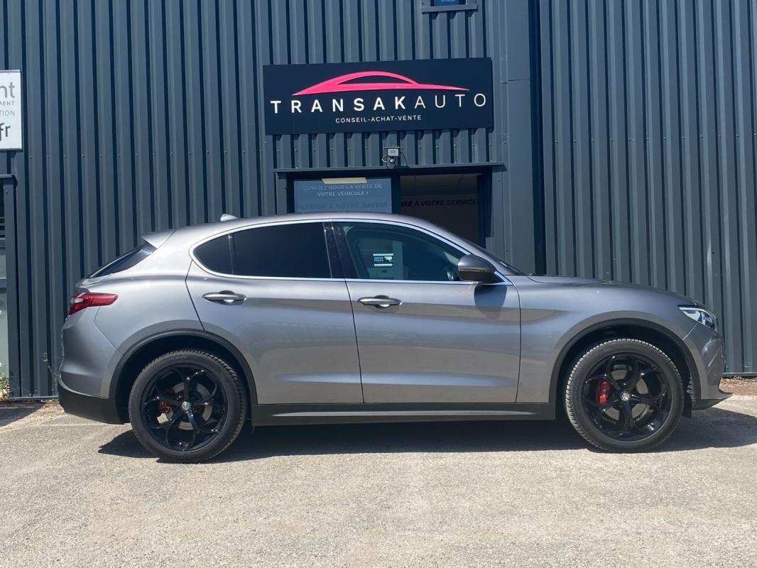 Alfa Romeo Stelvio 2.0T 280 ch Q4 AT8 First Edition