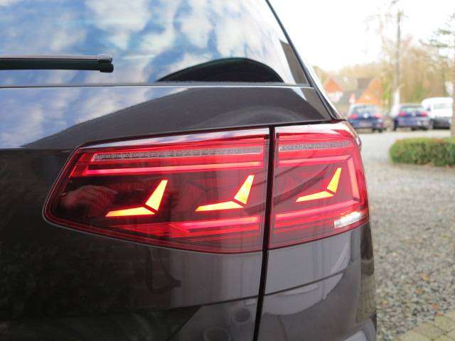 Volkswagen Passat Variant SW 1.6 TDi  DSG+PANORAMISCH DAK + IN PROMO!