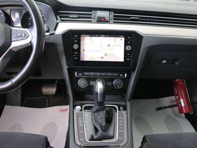 Volkswagen Passat Variant 1.6 TDi DSG PARKPILOT Elegance Business IN PROMO!