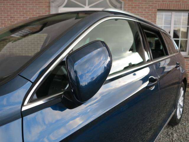 Volkswagen Passat Variant 1.6 TDi DSG PARKPILOT Elegance Business IN PROMO!