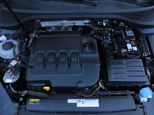 Volkswagen Passat Variant 1.6 TDi DSG PARKPILOT Elegance Business IN PROMO!