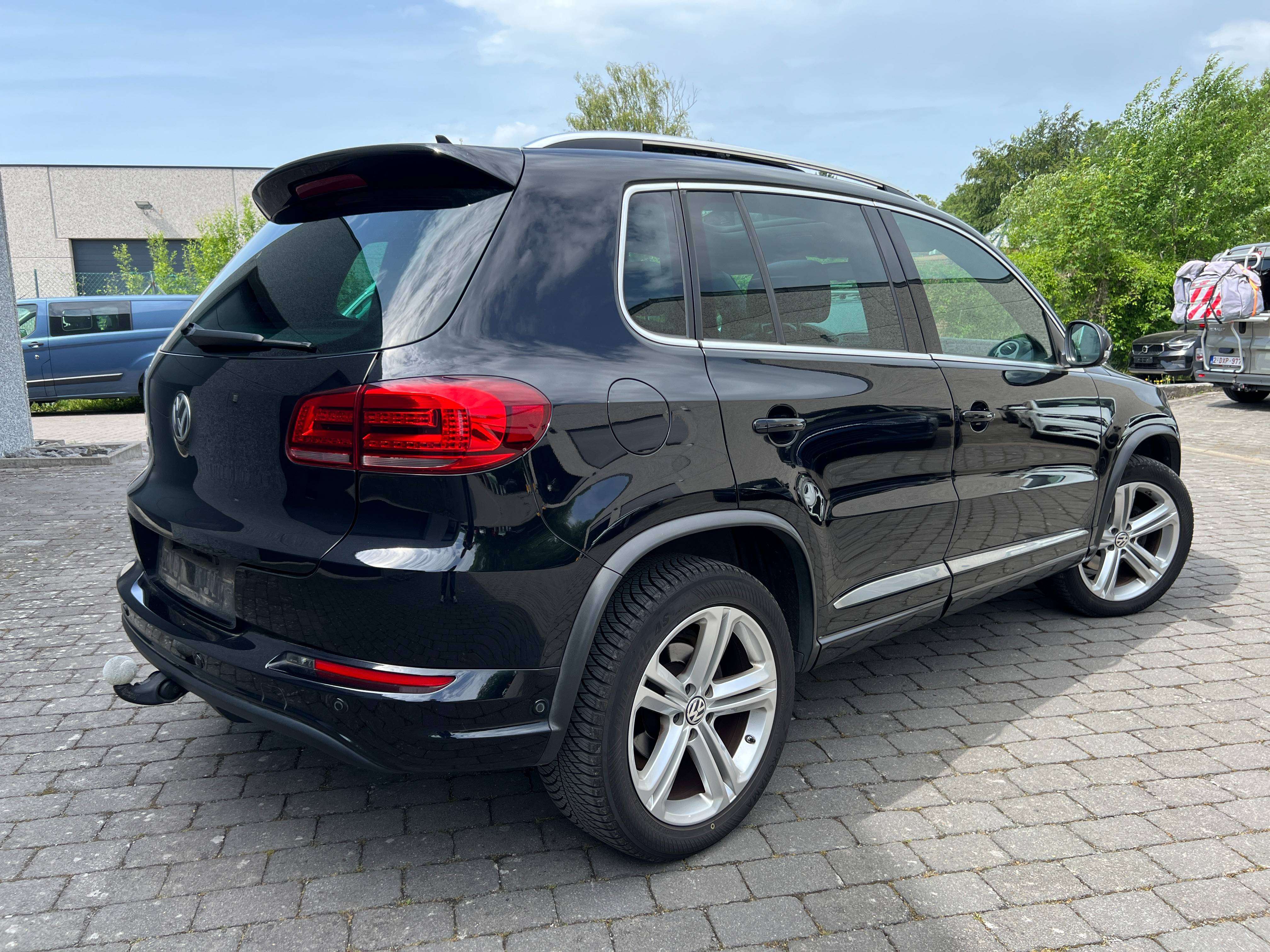 Volkswagen Tiguan MARCHAND OU EXPORT !!! 2.0TDi 4-Motion FULL R-Line, Toit Ouvrant, Camera