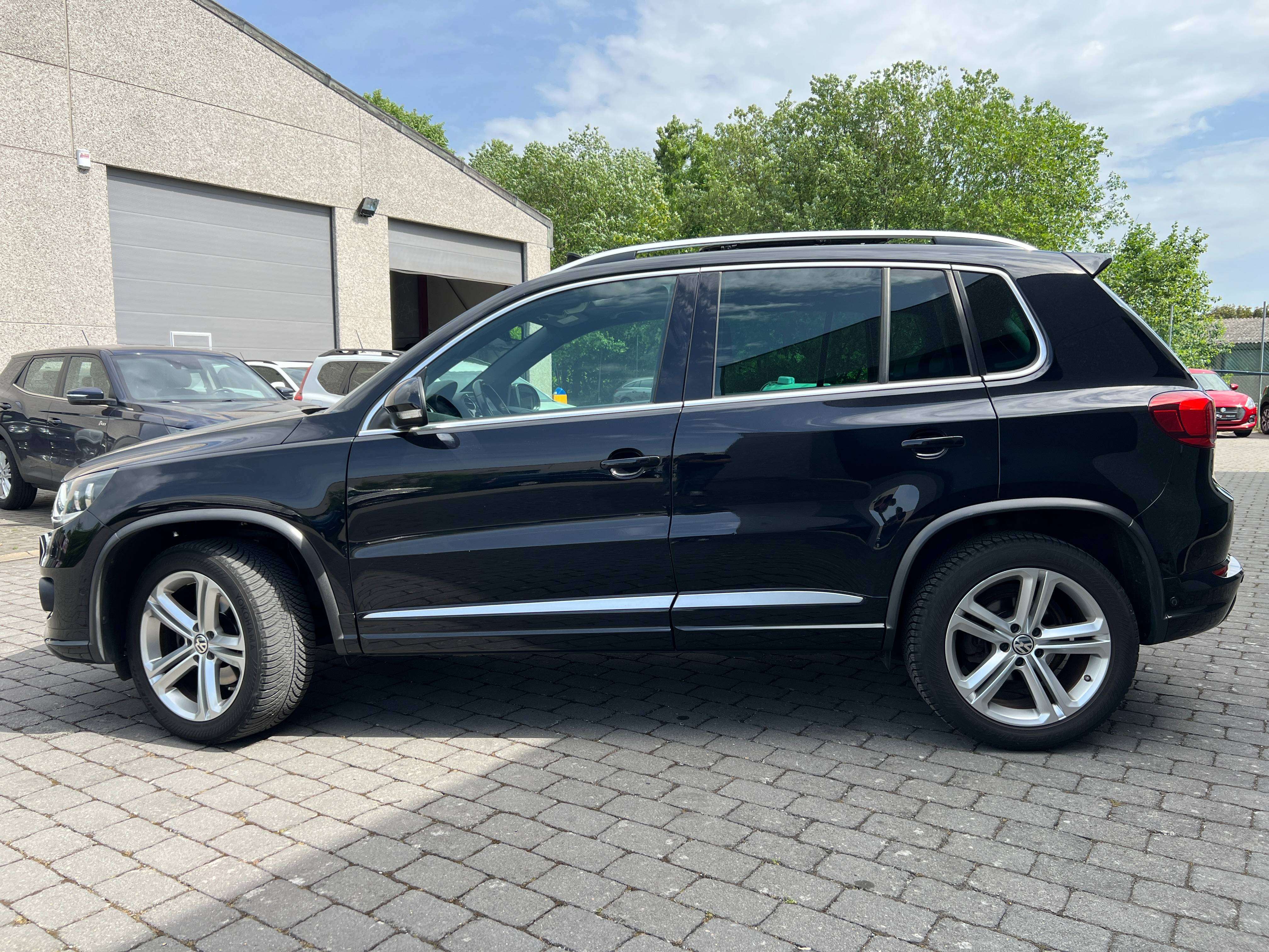 Volkswagen Tiguan MARCHAND OU EXPORT !!! 2.0TDi 4-Motion FULL R-Line, Toit Ouvrant, Camera