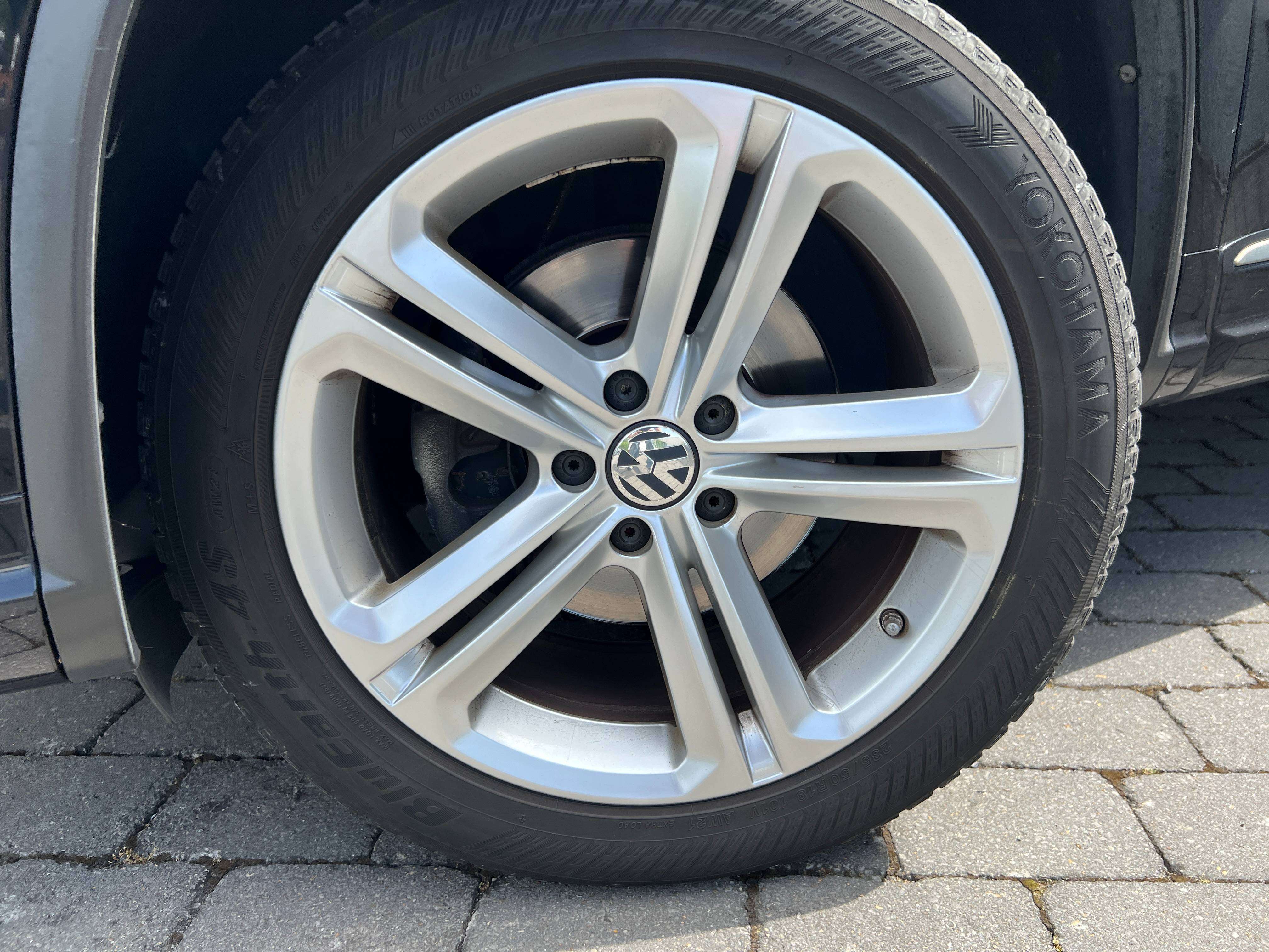 Volkswagen Tiguan MARCHAND OU EXPORT !!! 2.0TDi 4-Motion FULL R-Line, Toit Ouvrant, Camera