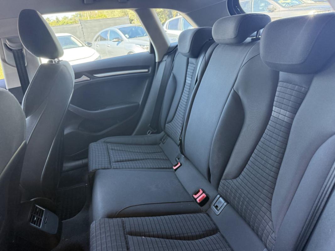 Audi A3 Sportback 1.6 TDI 105 Ambition S tronic 7