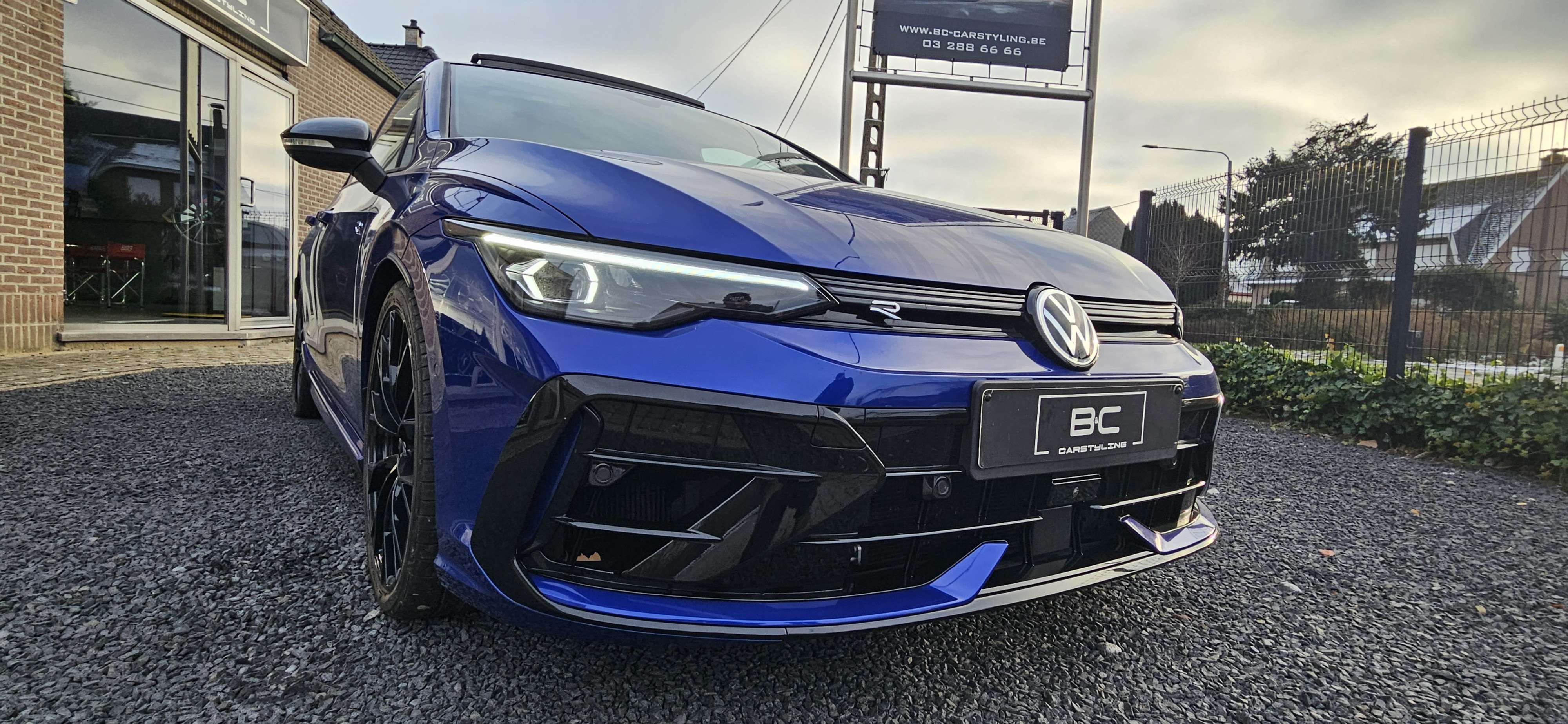 Volkswagen Golf R "Blackstyle", leder, pano, Harman/Kardon, ...