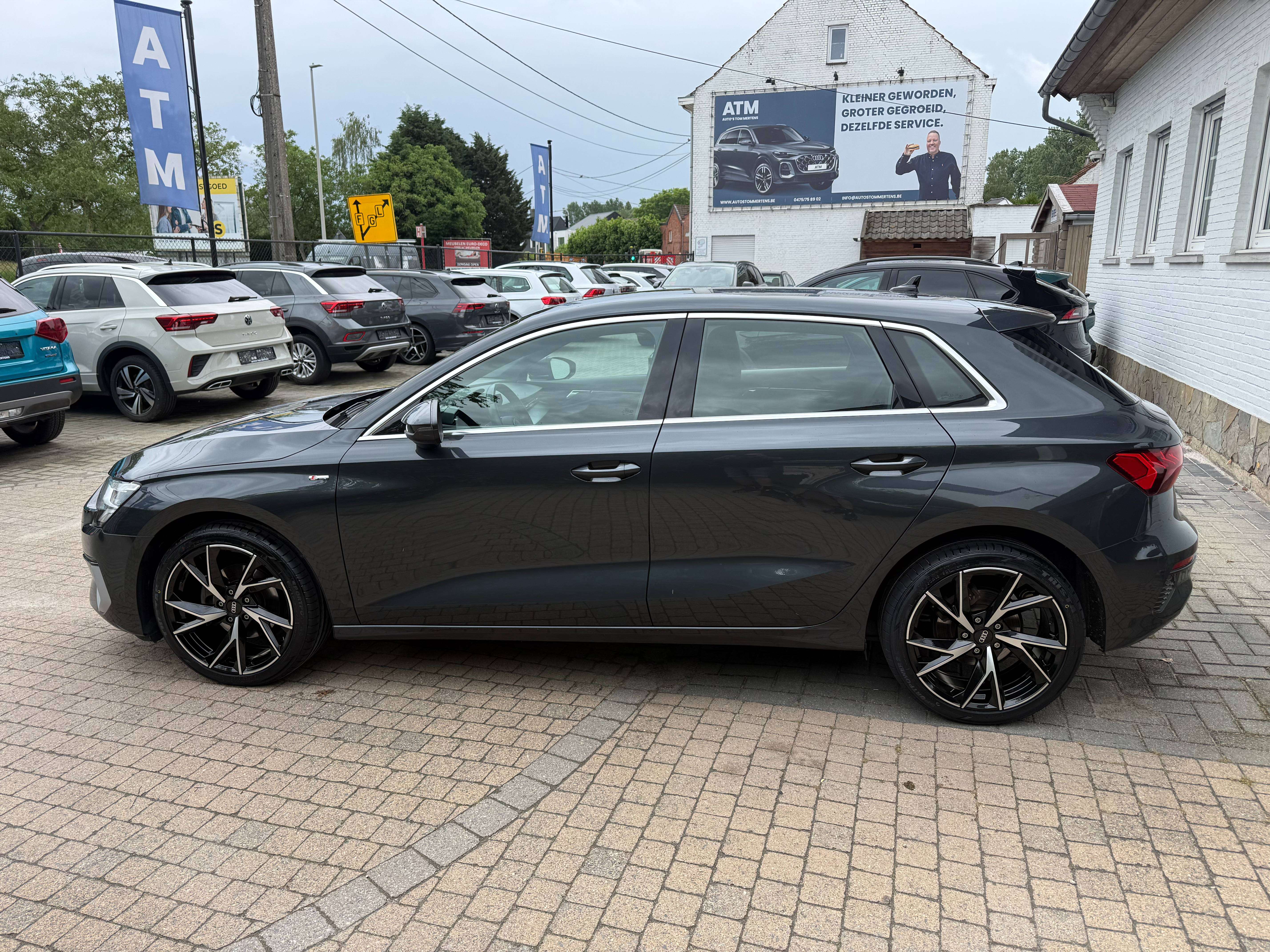 Audi A3 A3 30 TFSI S line S tronic/Navi/Xenon/ACC/pdc/Sport/Lane-front assist/chrome pack