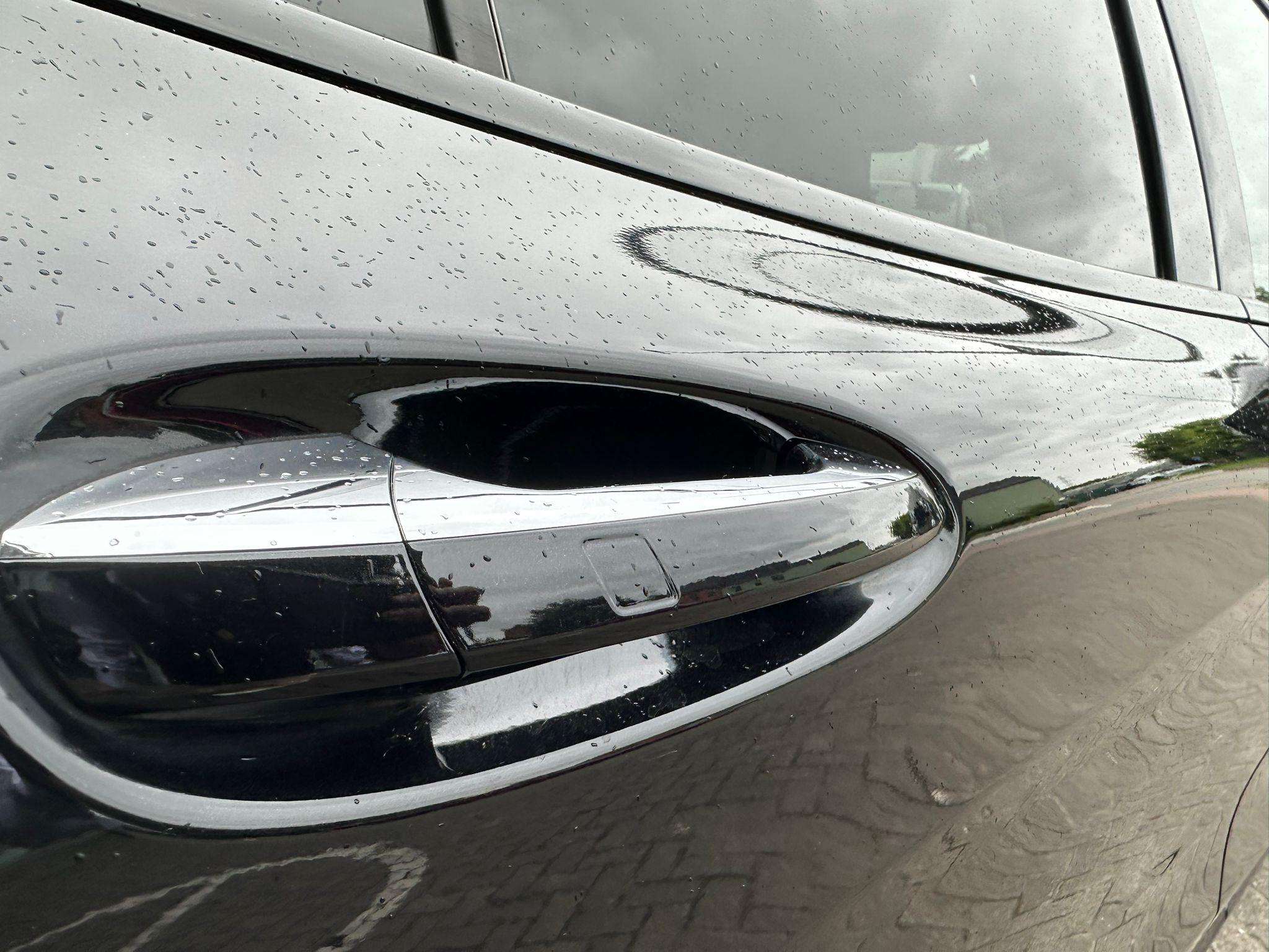 Mercedes-Benz GLA 180 GLA AMG LINE