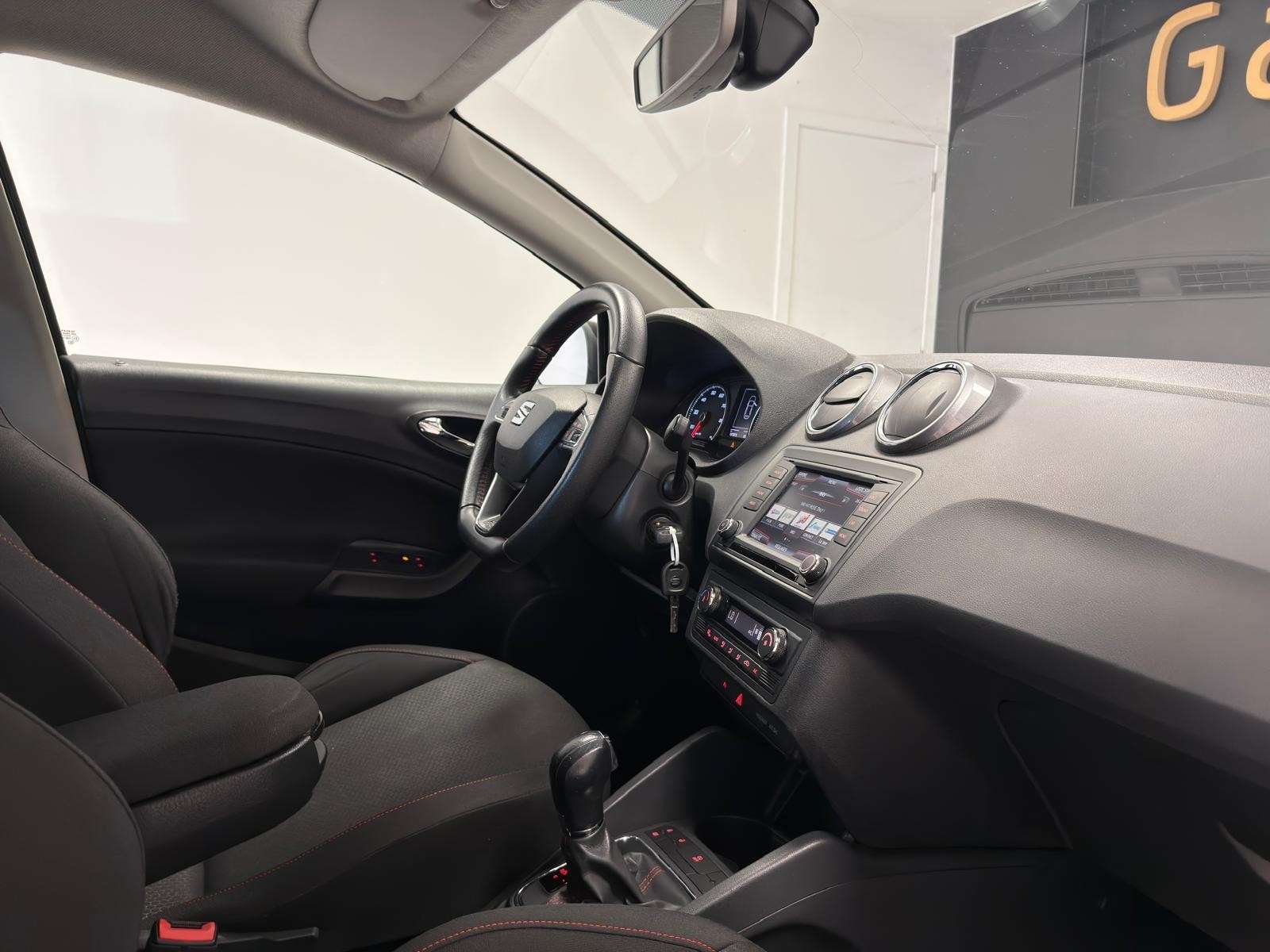SEAT Ibiza 1.0**FR**CARPLAY**BOITE AUTO**CLIM AUTO**GARANTIE