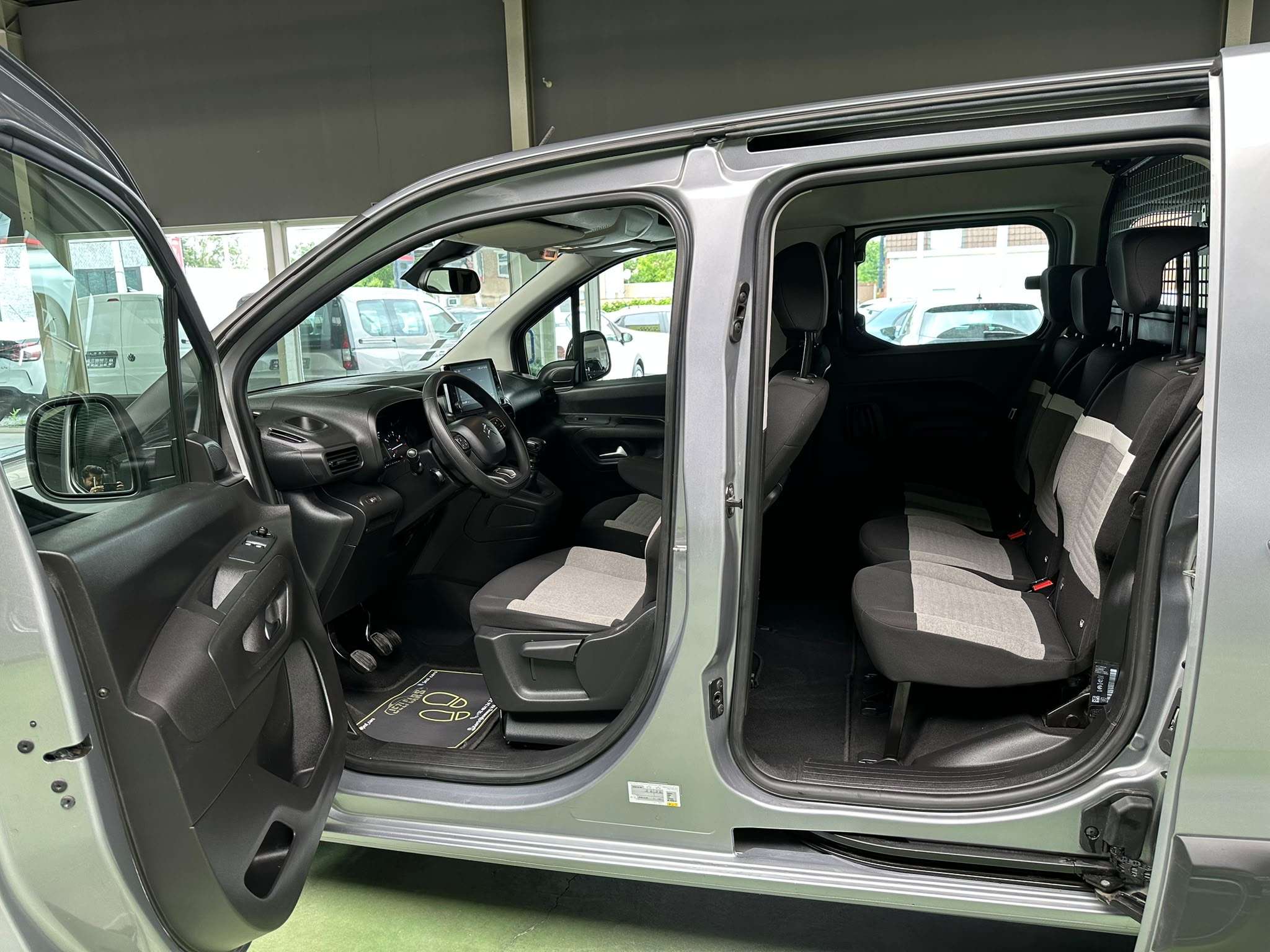 Citroen Berlingo Berlingo 1.2 L* Feel S * 1Jaar Garantie