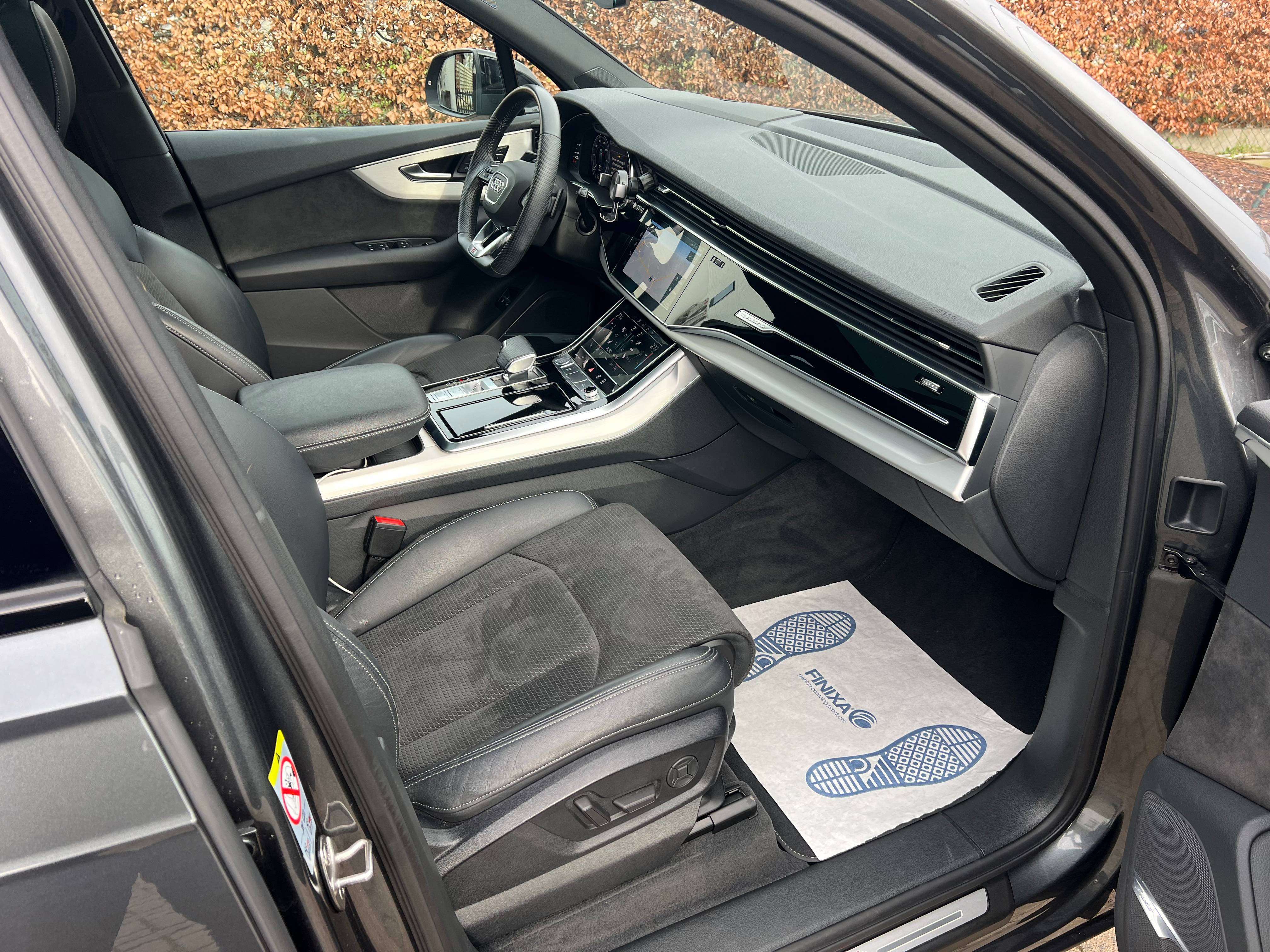 Audi Q7 60 TFSi e Quattro PHEV S line Tip./NP 119000 Euro
