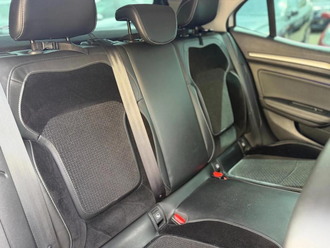 Renault Megane 1.2 TCE 130 ENERGY INTENS DEMARRAGE SANS CLES-CAMERA DE RECUL-PACK LED INTERIEUR