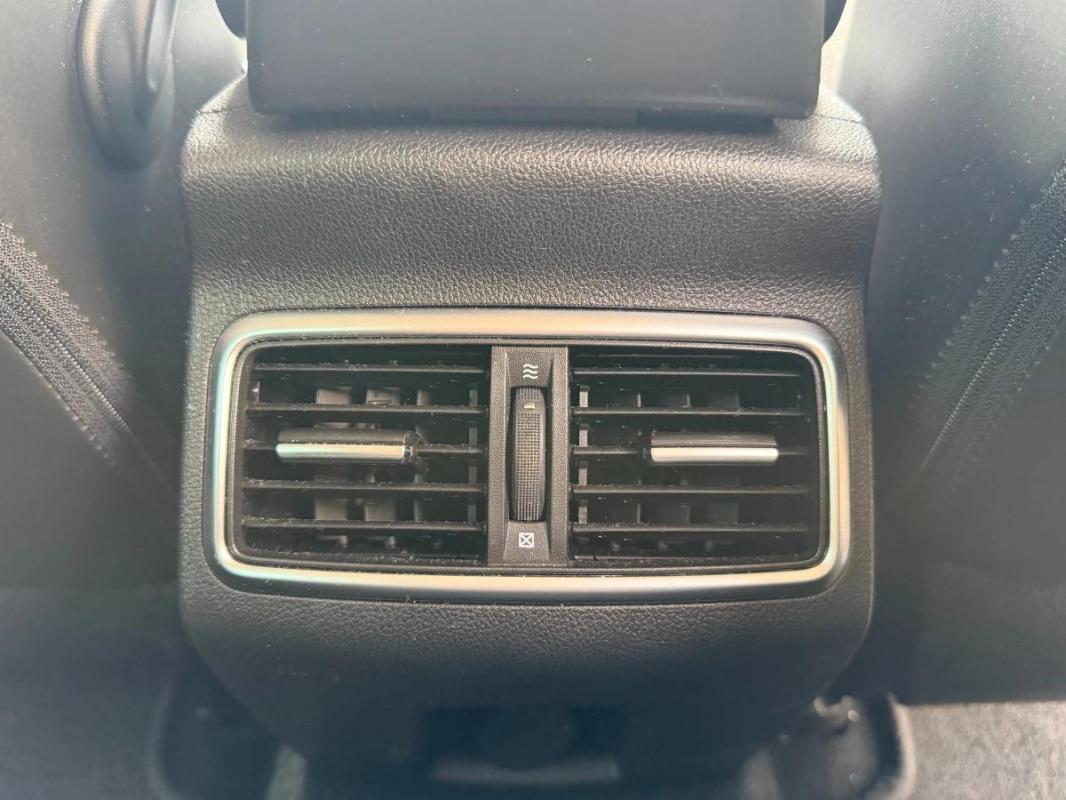 Renault Megane 1.2 TCE 130 ENERGY INTENS DEMARRAGE SANS CLES-CAMERA DE RECUL-PACK LED INTERIEUR