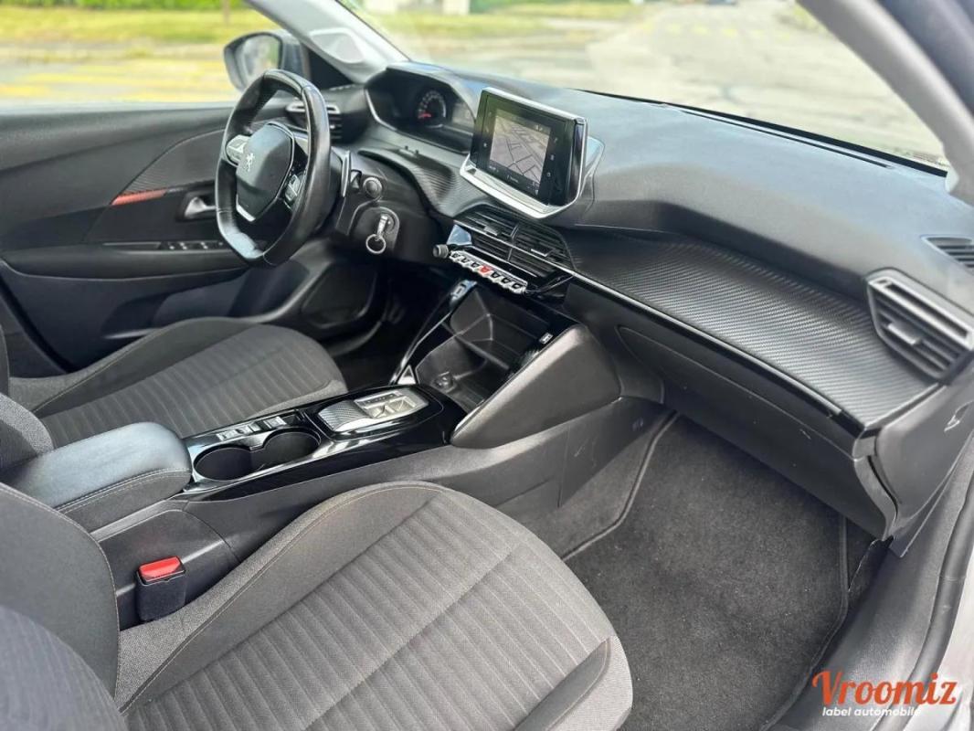 Peugeot 208 1.2 100 S&S EAT8 ACTIVE PACK 7910 HT ENTRETIEN A JOUR