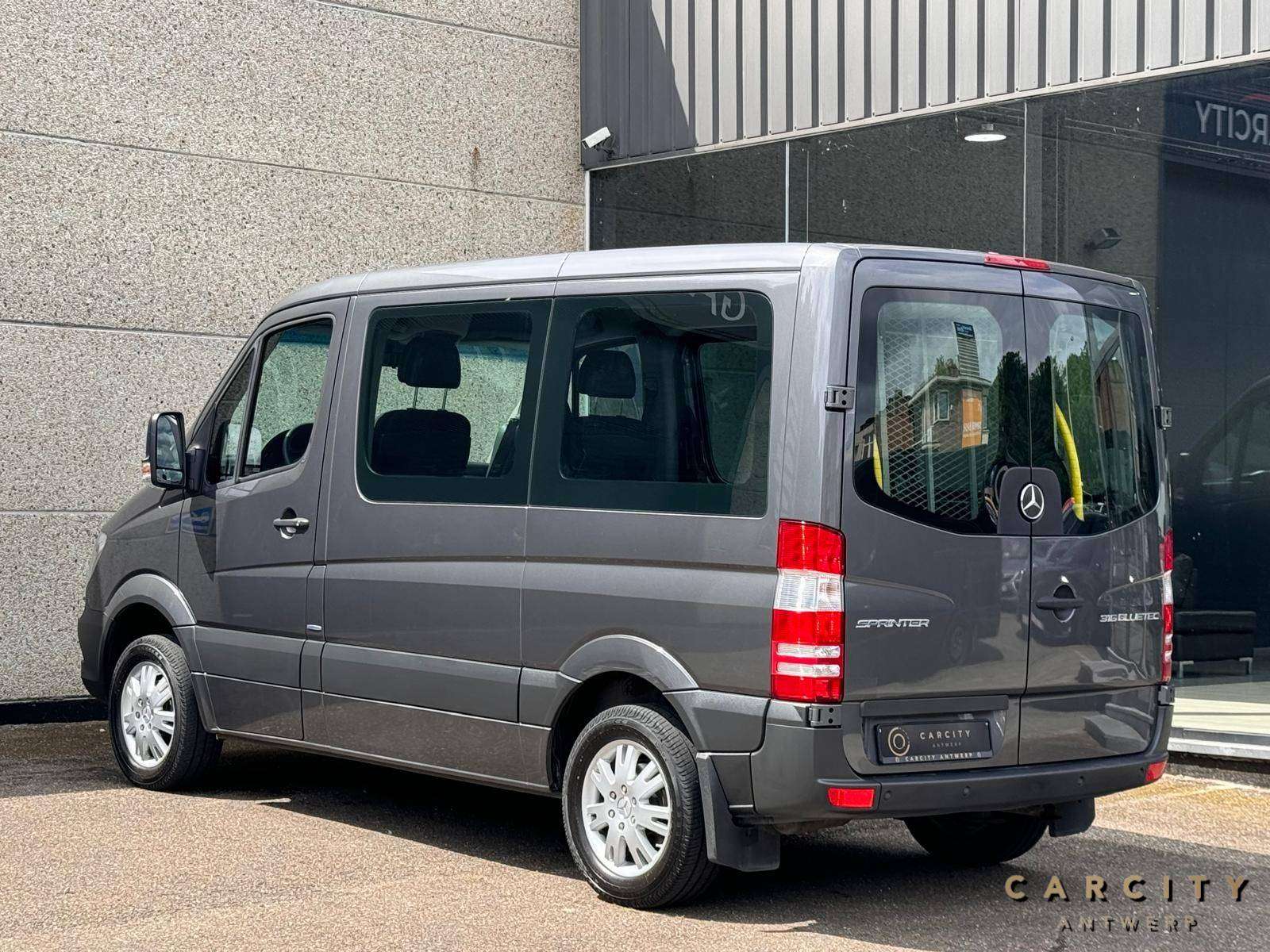 Mercedes-Benz Sprinter Sprinter 316 CDI Bluetec. | AANGEPAST VOOR MINDERVALIDEN MET LIFTSYSTEEM | PISTONS UITSTEKENDE STAAT | NAVI | AUTOMAAT |