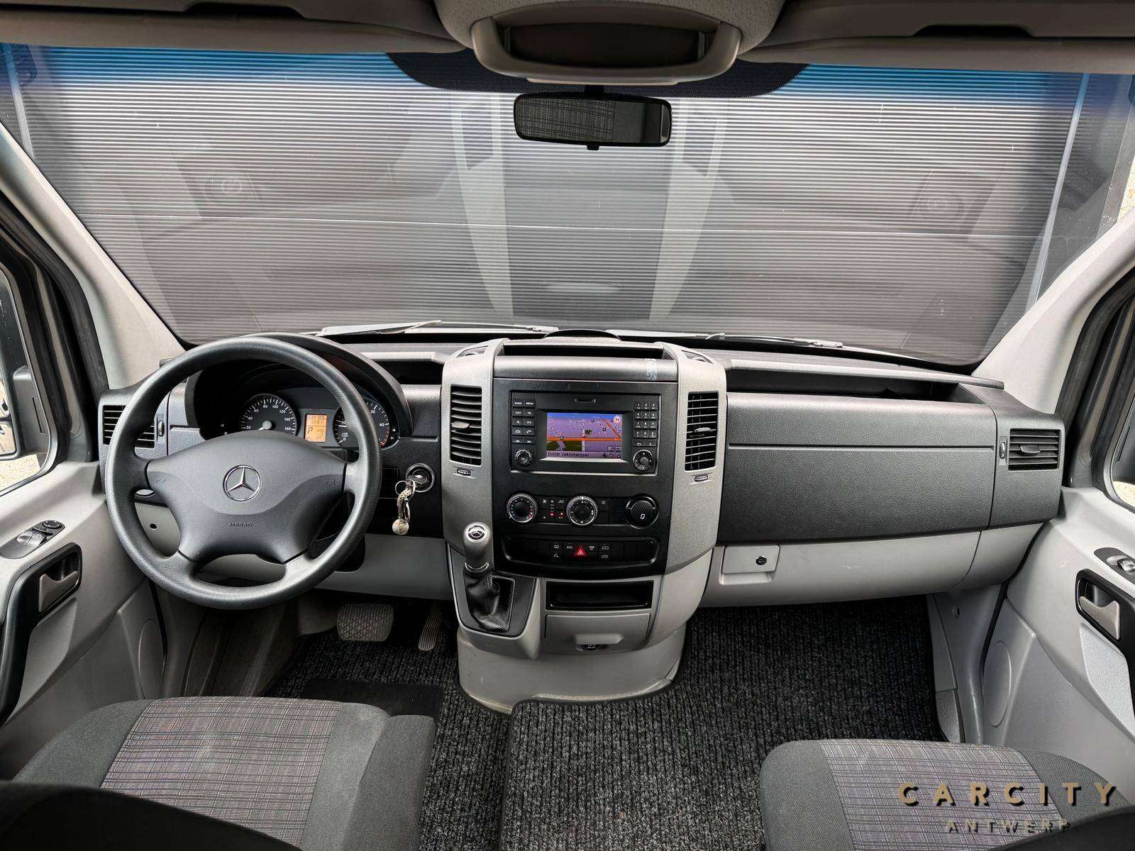 Mercedes-Benz Sprinter Sprinter 316 CDI Bluetec. | AANGEPAST VOOR MINDERVALIDEN MET LIFTSYSTEEM | PISTONS UITSTEKENDE STAAT | NAVI | AUTOMAAT |