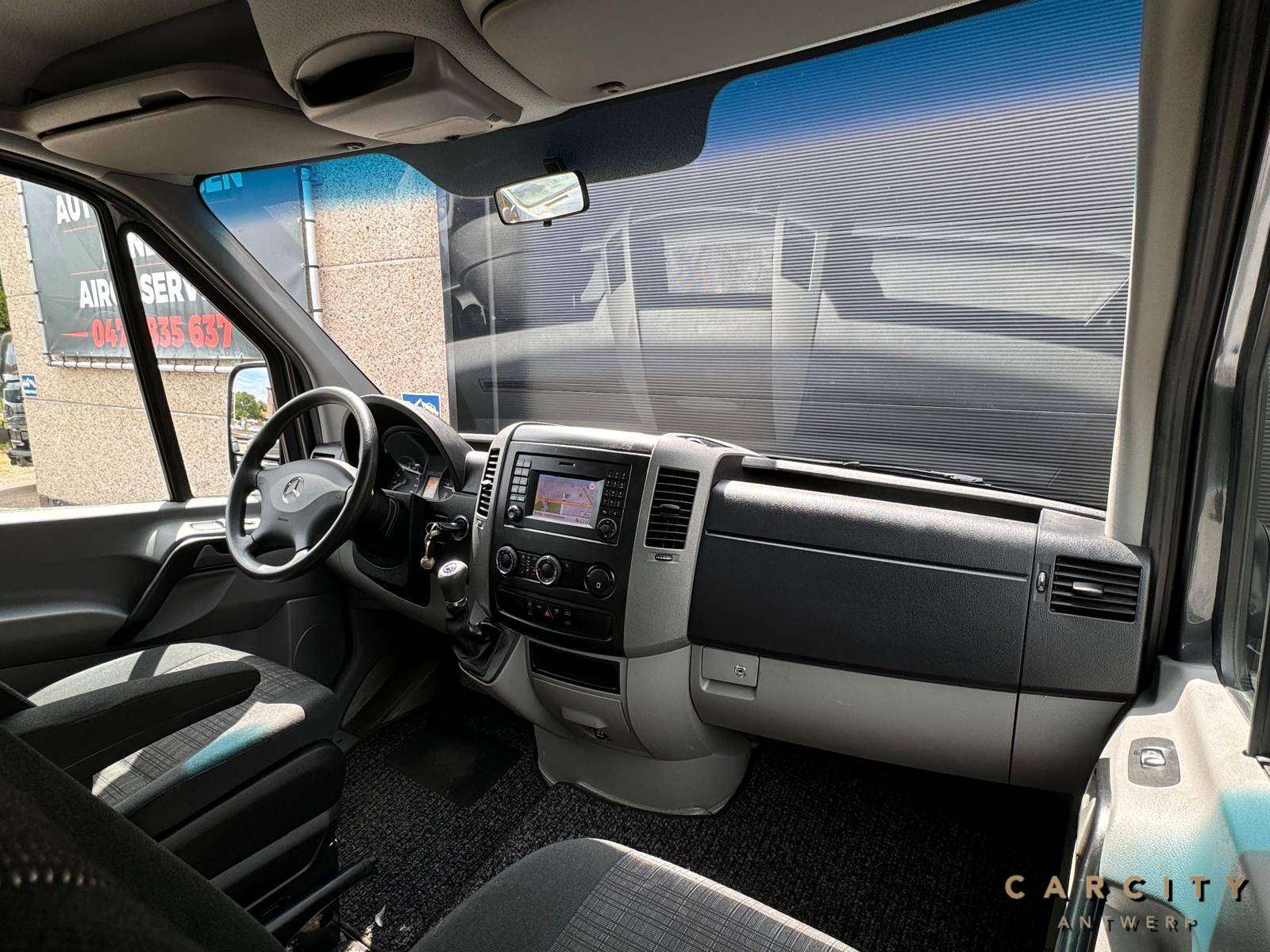 Mercedes-Benz Sprinter Sprinter 316 CDI Bluetec. | AANGEPAST VOOR MINDERVALIDEN MET LIFTSYSTEEM | PISTONS UITSTEKENDE STAAT | NAVI | AUTOMAAT |
