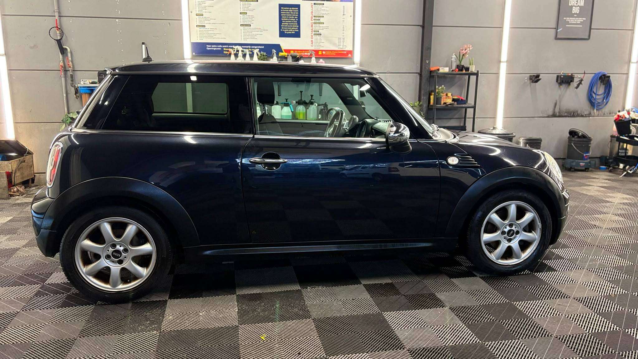 MINI One BENZINE bj. 2008 151674KM