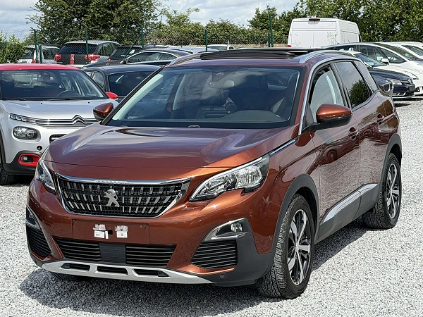 Peugeot 3008 1.5 BlueHDi - Toit Panoramique - Navigation - Camé
