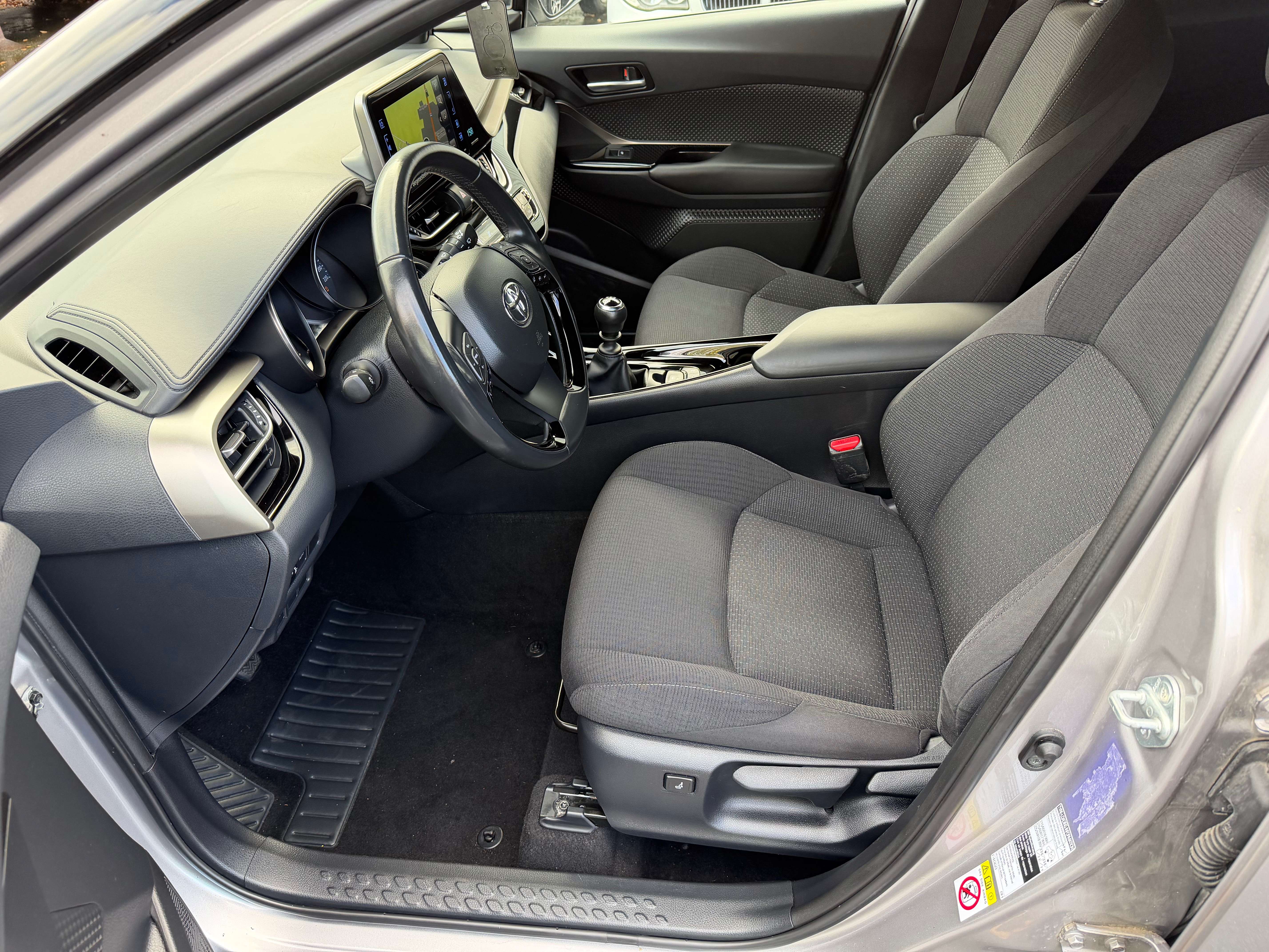Toyota C-HR C-HR 1.2 Turbo 2WD*NAVI*CAMERA*BT*Garantis 12M