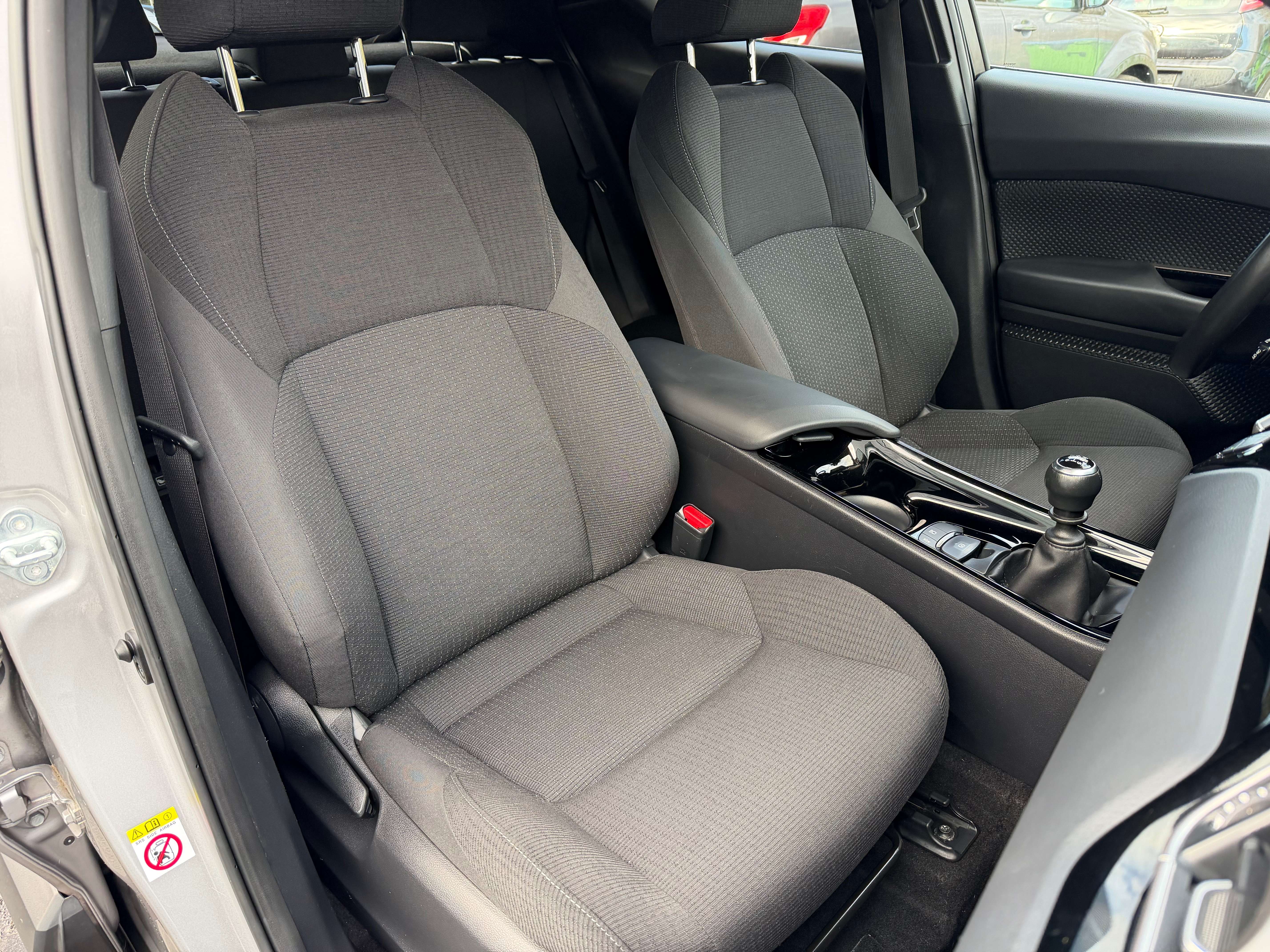 Toyota C-HR C-HR 1.2 Turbo 2WD*NAVI*CAMERA*BT*Garantis 12M