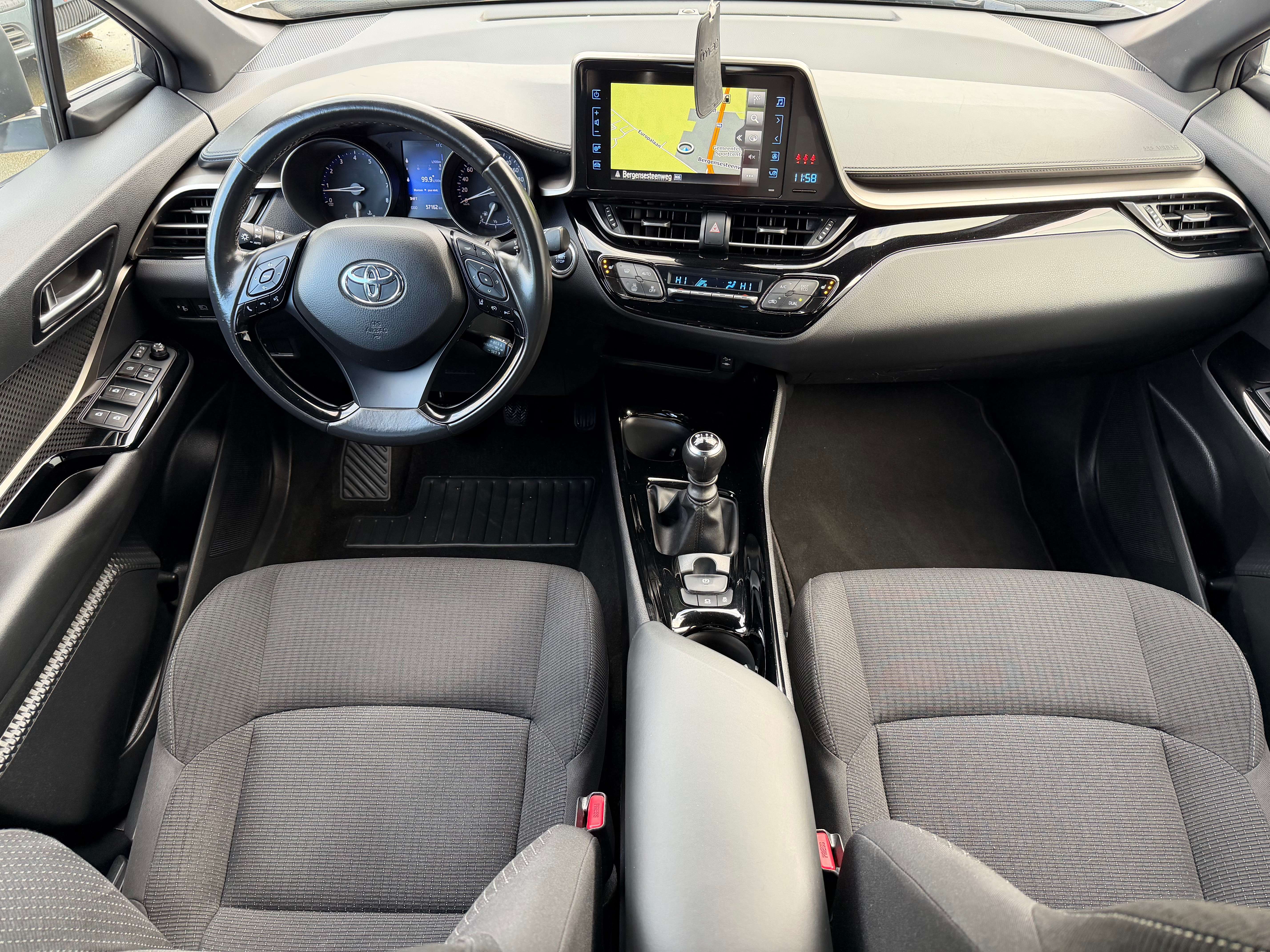 Toyota C-HR C-HR 1.2 Turbo 2WD*NAVI*CAMERA*BT*Garantis 12M