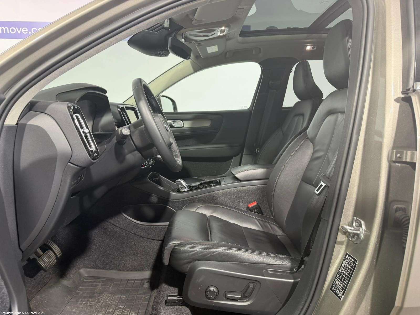 Volvo XC40 T3 INSCRIPTION | HARMAN KARDON | TOIT OUVRANT
