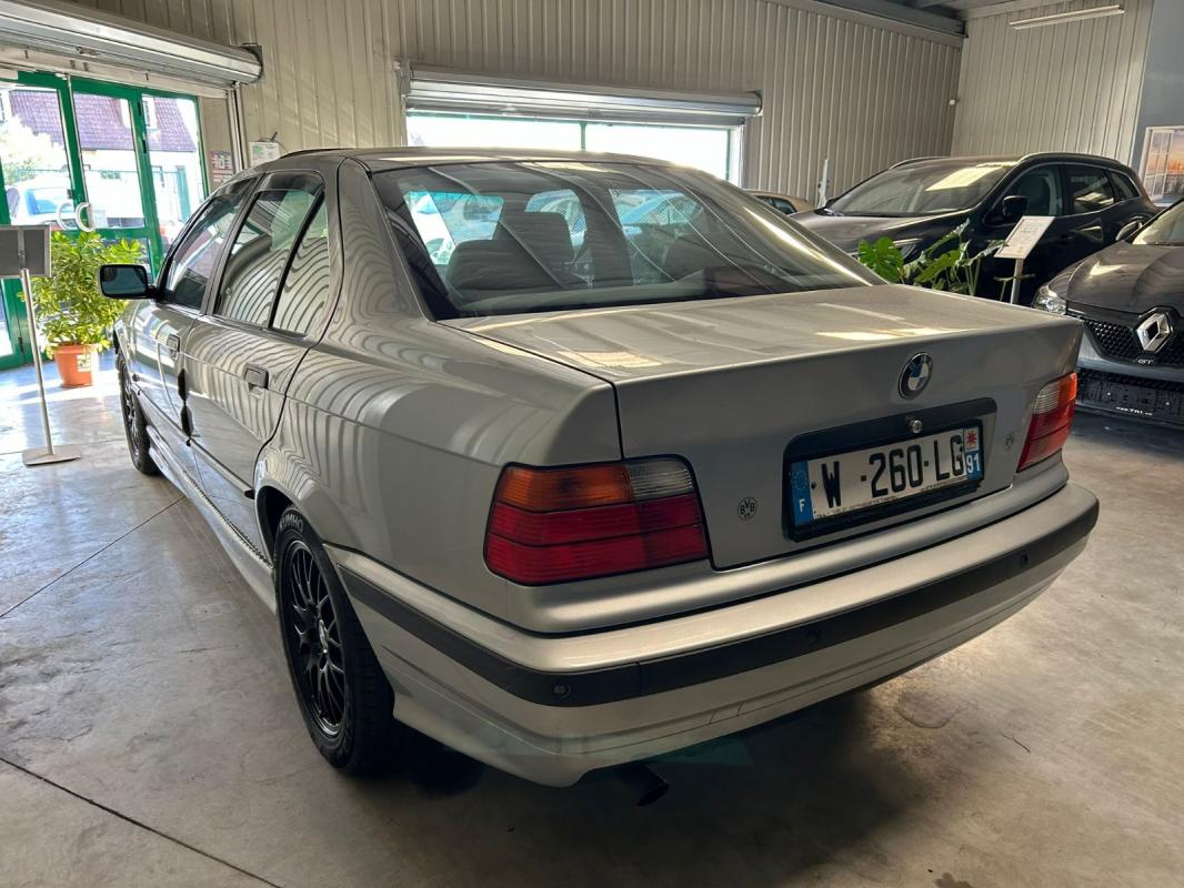 Bmw Serie 3 Berline 328i Comfort Edition